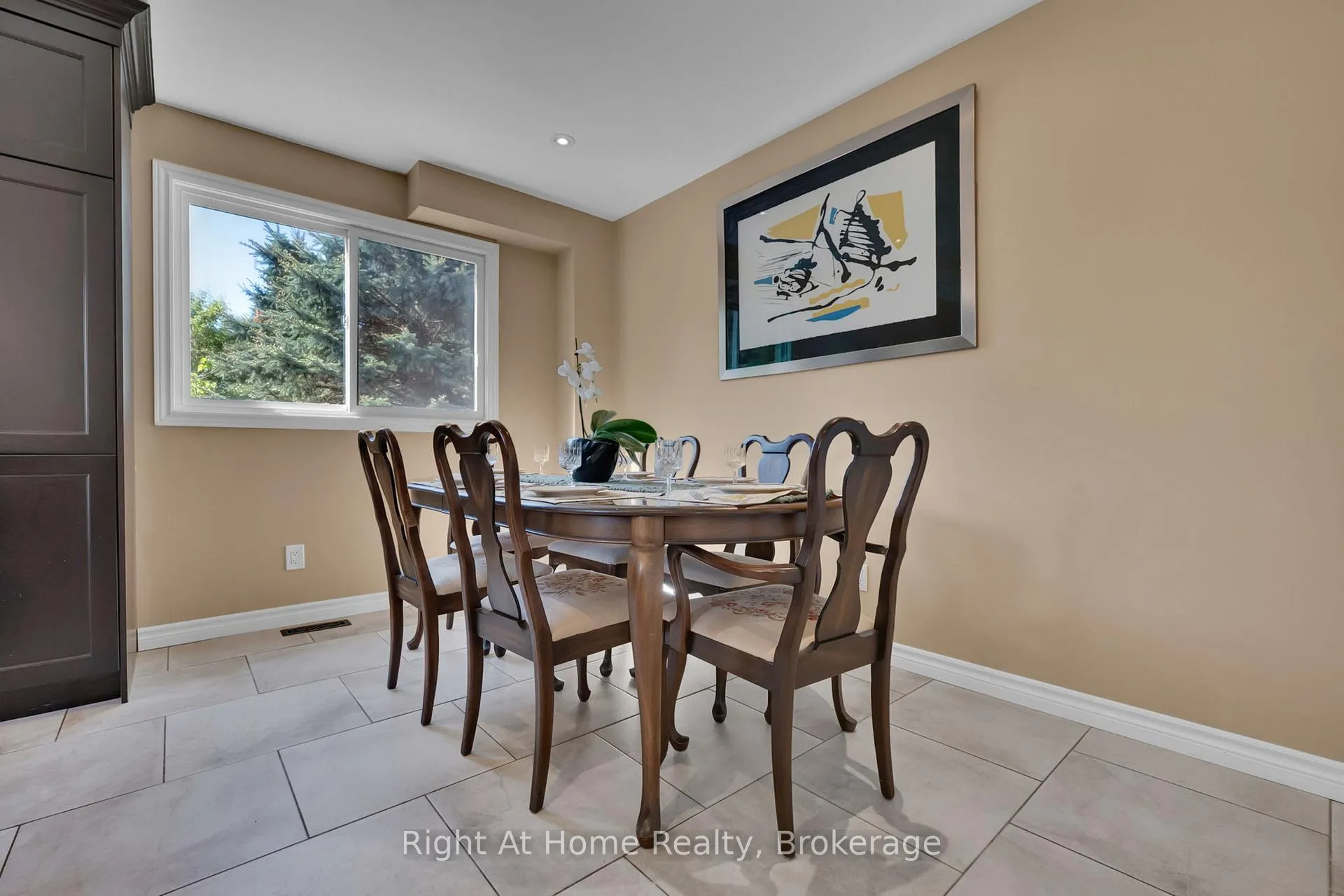 Photo 14 of 5751 Main Street, Clarington, Orono — HOMEH