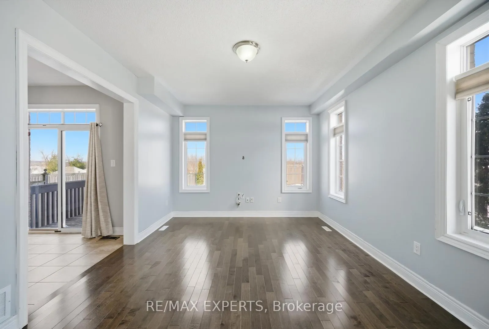 Photo 9 of 76 Forsyth Crescent, Barrie, West Bayfield — HOMEH