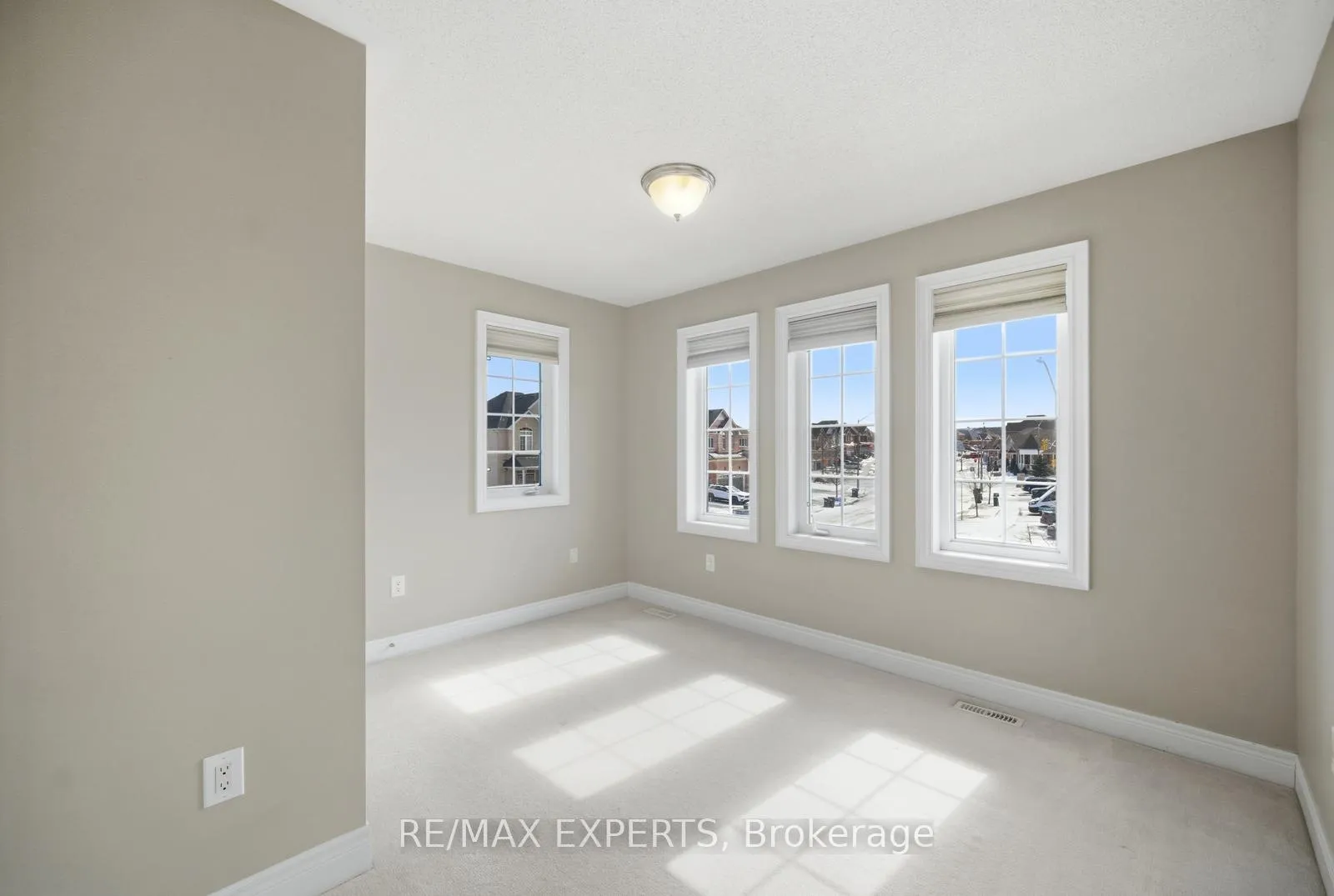 Photo 21 of 76 Forsyth Crescent, Barrie, West Bayfield — HOMEH