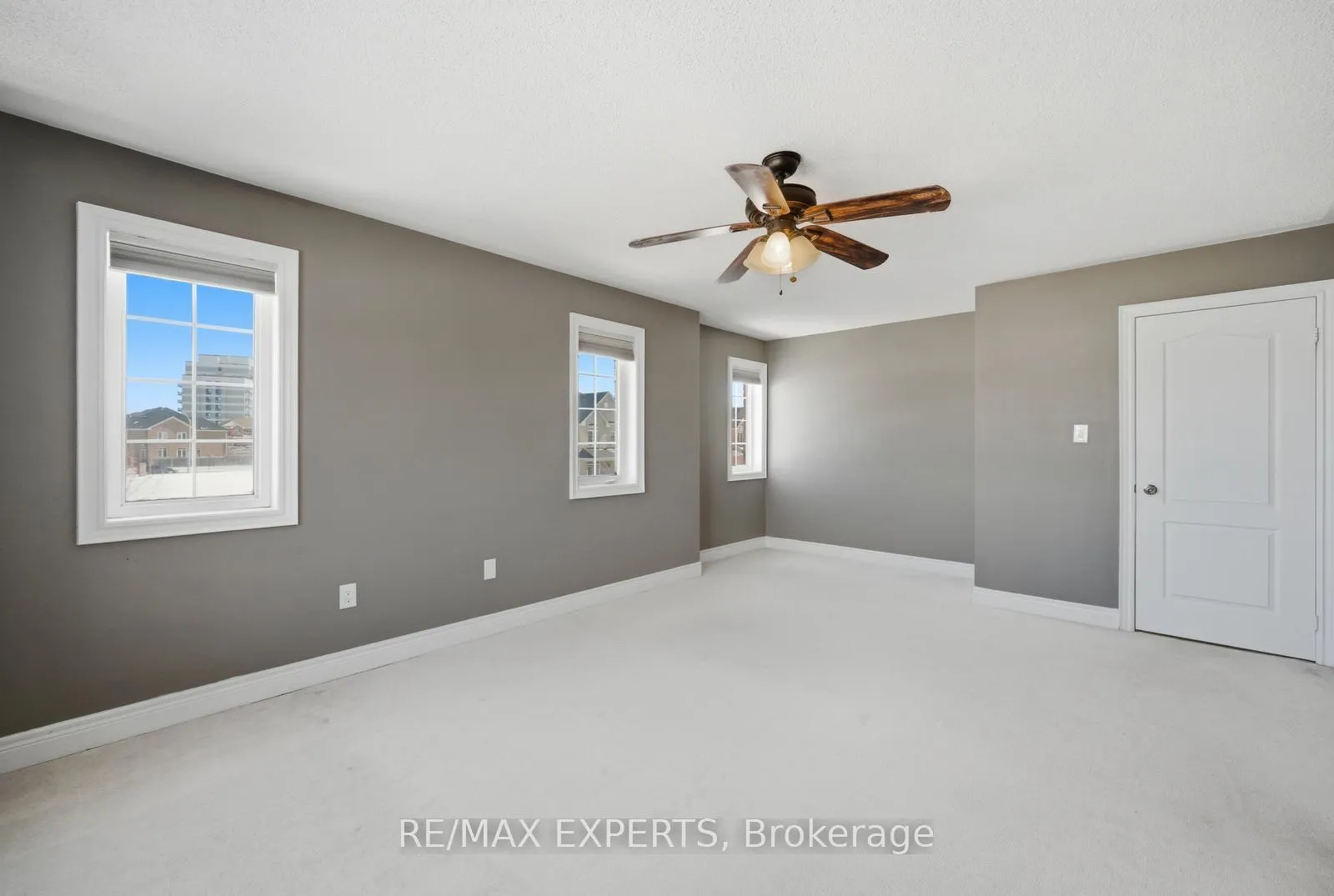 Photo 25 of 76 Forsyth Crescent, Barrie, West Bayfield — HOMEH
