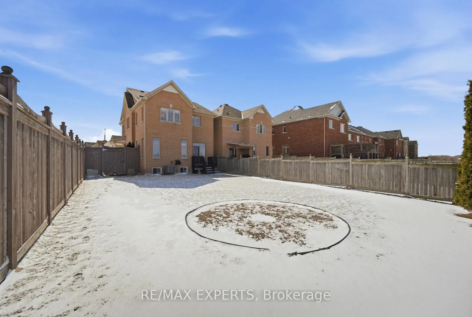 Photo 31 of 76 Forsyth Crescent, Barrie, West Bayfield — HOMEH