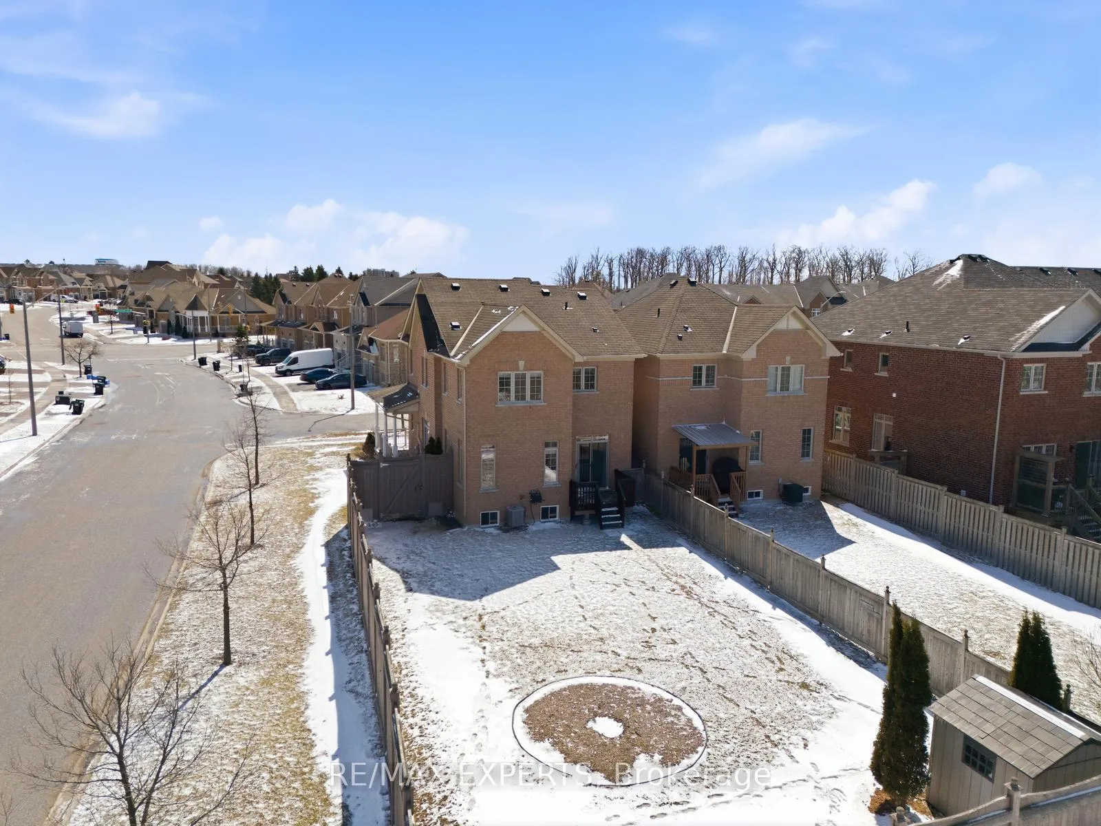 Photo 34 of 76 Forsyth Crescent, Barrie, West Bayfield — HOMEH