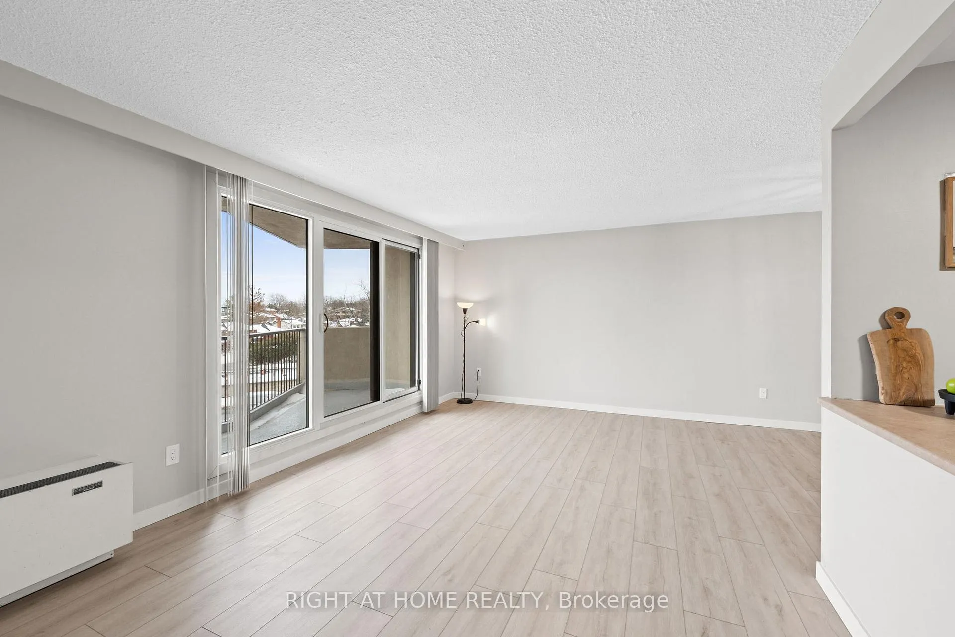 Photo 7 of Unit 507, 1025 Richmond Road, Ottawa, Woodroffe — HOMEH