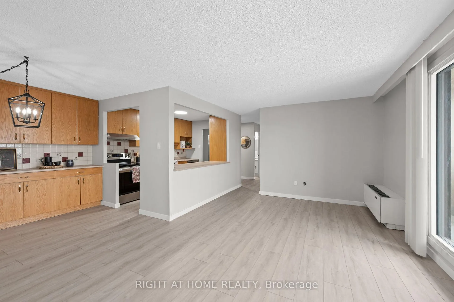 Photo 9 of Unit 507, 1025 Richmond Road, Ottawa, Woodroffe — HOMEH
