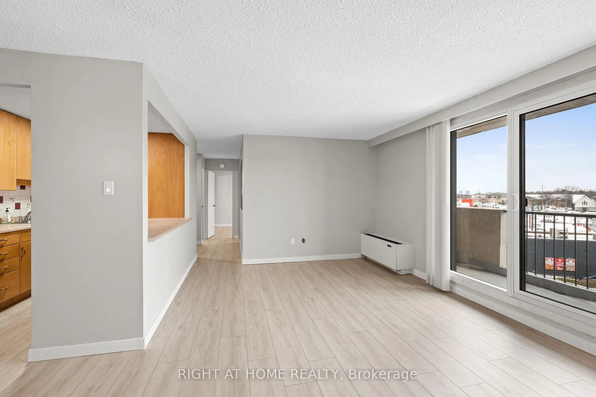 Photo 10 of Unit 507, 1025 Richmond Road, Ottawa, Woodroffe — HOMEH