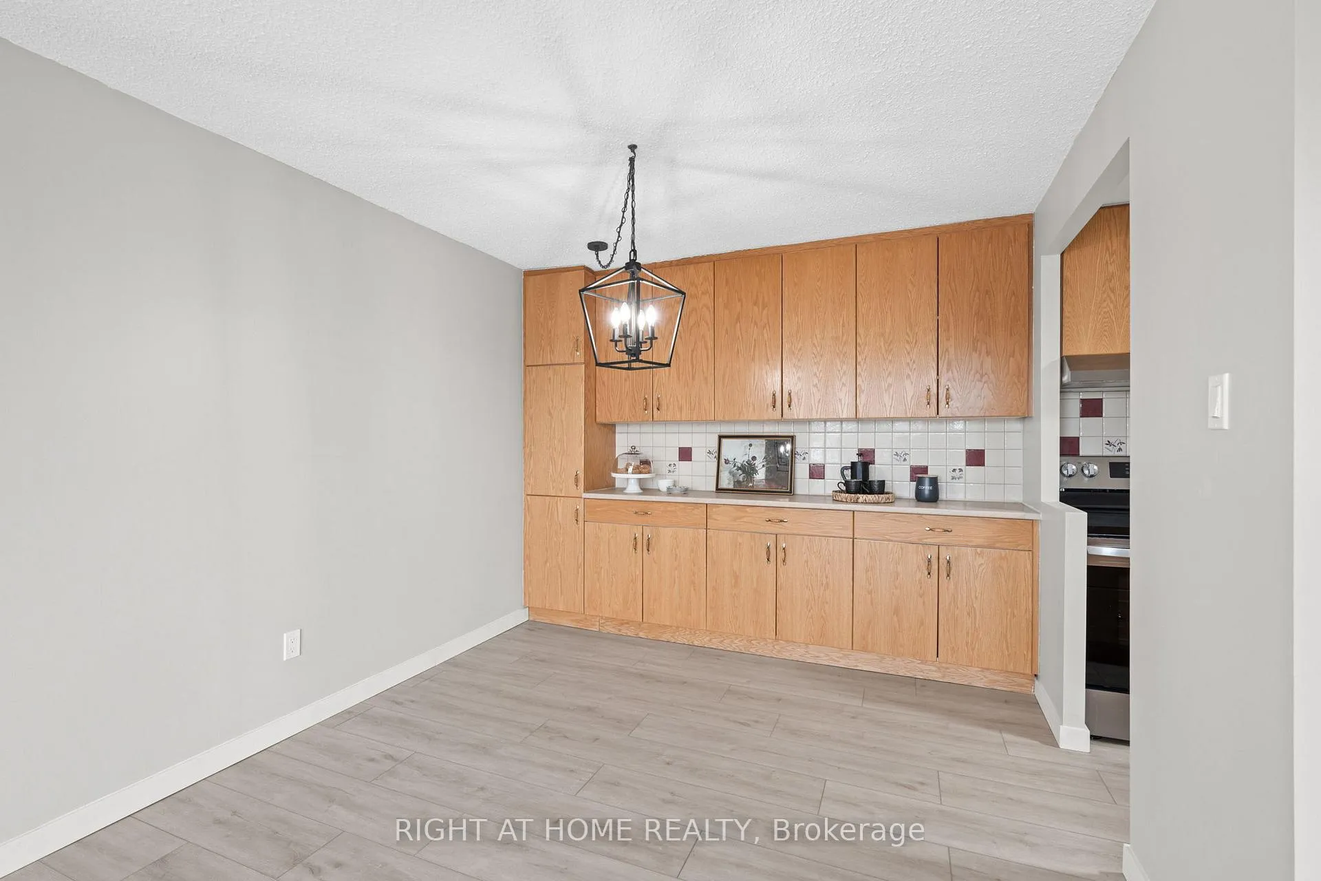 Photo 14 of Unit 507, 1025 Richmond Road, Ottawa, Woodroffe — HOMEH