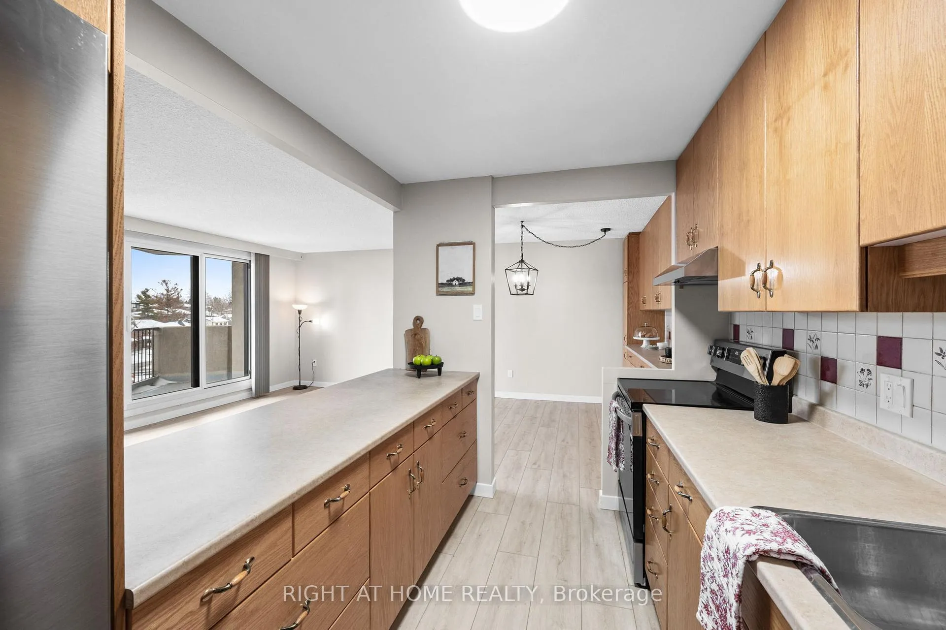 Photo 18 of Unit 507, 1025 Richmond Road, Ottawa, Woodroffe — HOMEH