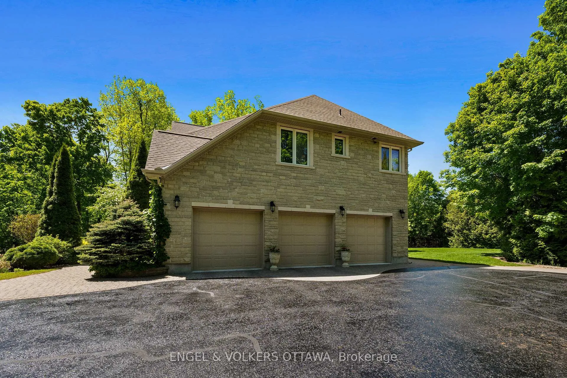 Photo 8 of 6005 Earlscourt Crescent, Ottawa, Manotick East to Manotick Station — HOMEH