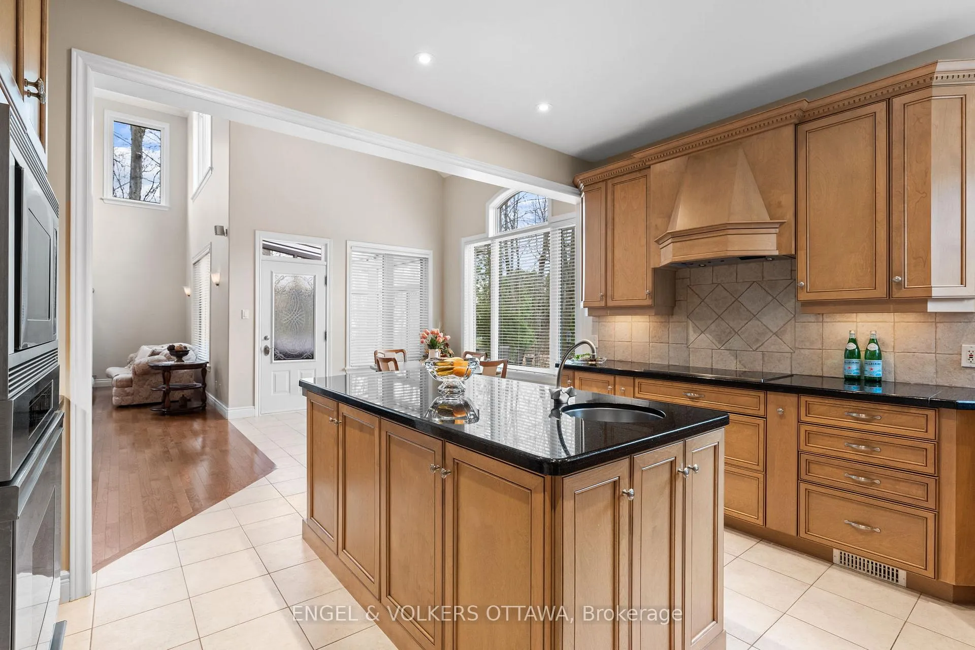 Photo 17 of 6005 Earlscourt Crescent, Ottawa, Manotick East to Manotick Station — HOMEH