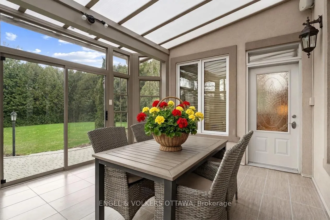 Photo 19 of 6005 Earlscourt Crescent, Ottawa, Manotick East to Manotick Station — HOMEH