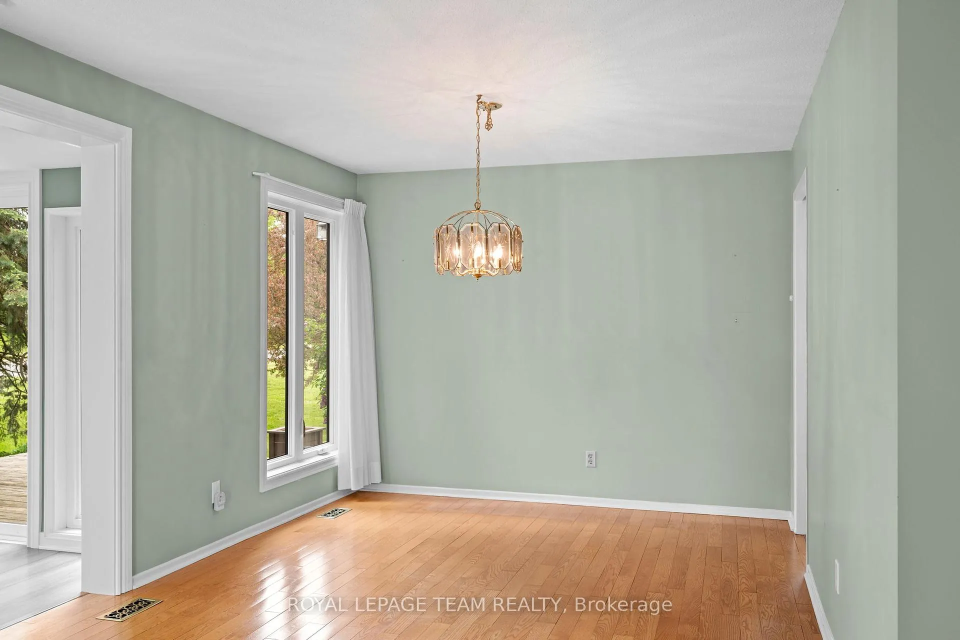 Photo 16 of 13 Arbor Ridge, Ottawa, Stittsville (Central) — HOMEH