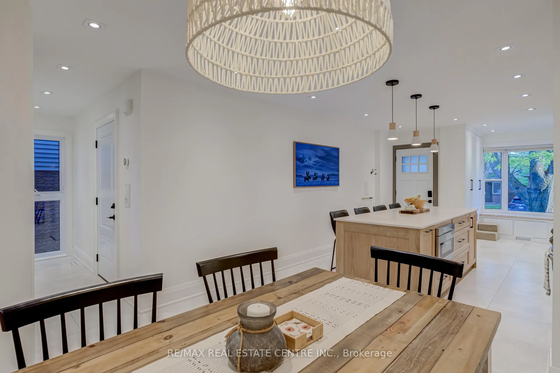 Photo 11 of 888 Sweetwater Crescent, Mississauga, Lorne Park — HOMEH