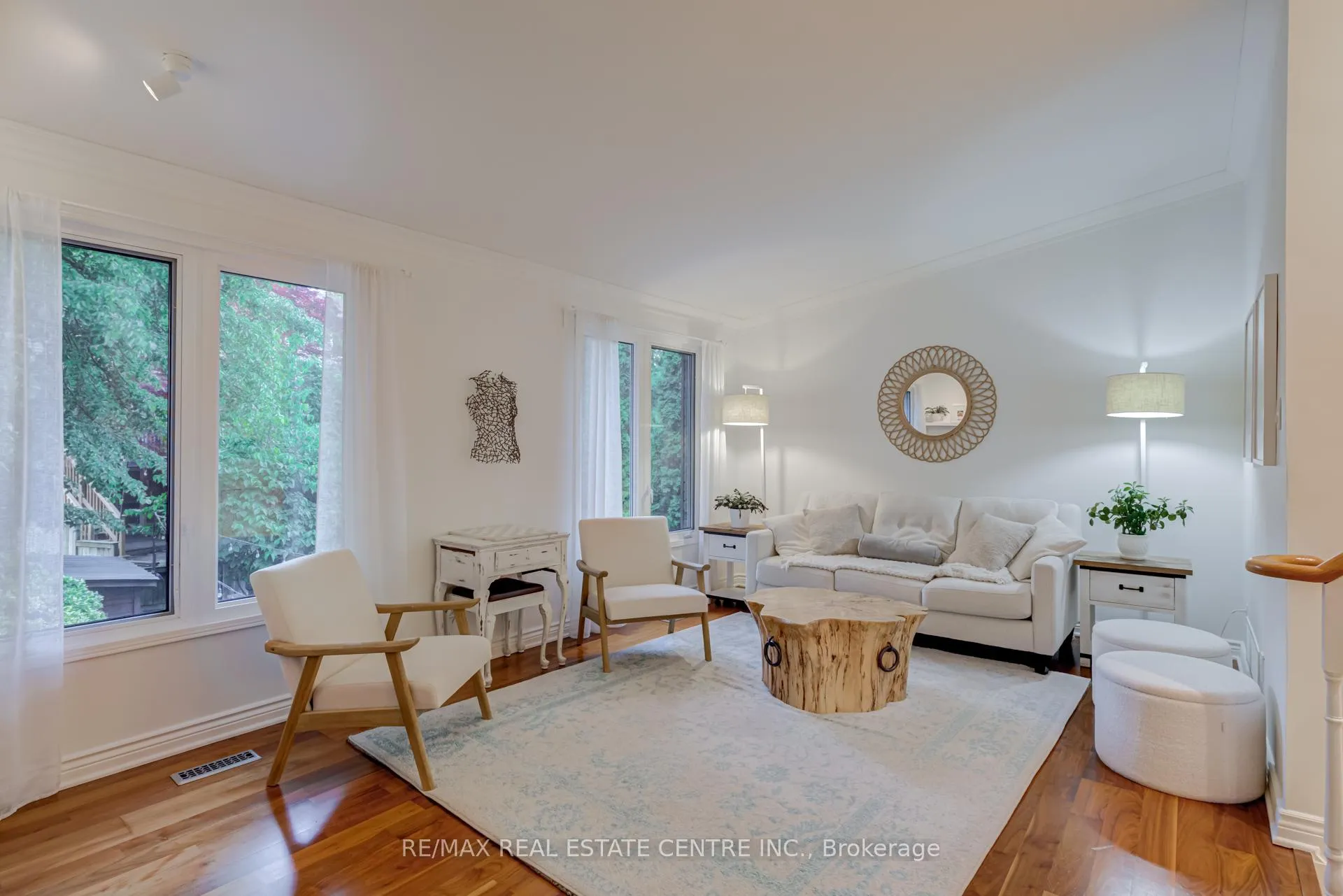 Photo 15 of 888 Sweetwater Crescent, Mississauga, Lorne Park — HOMEH