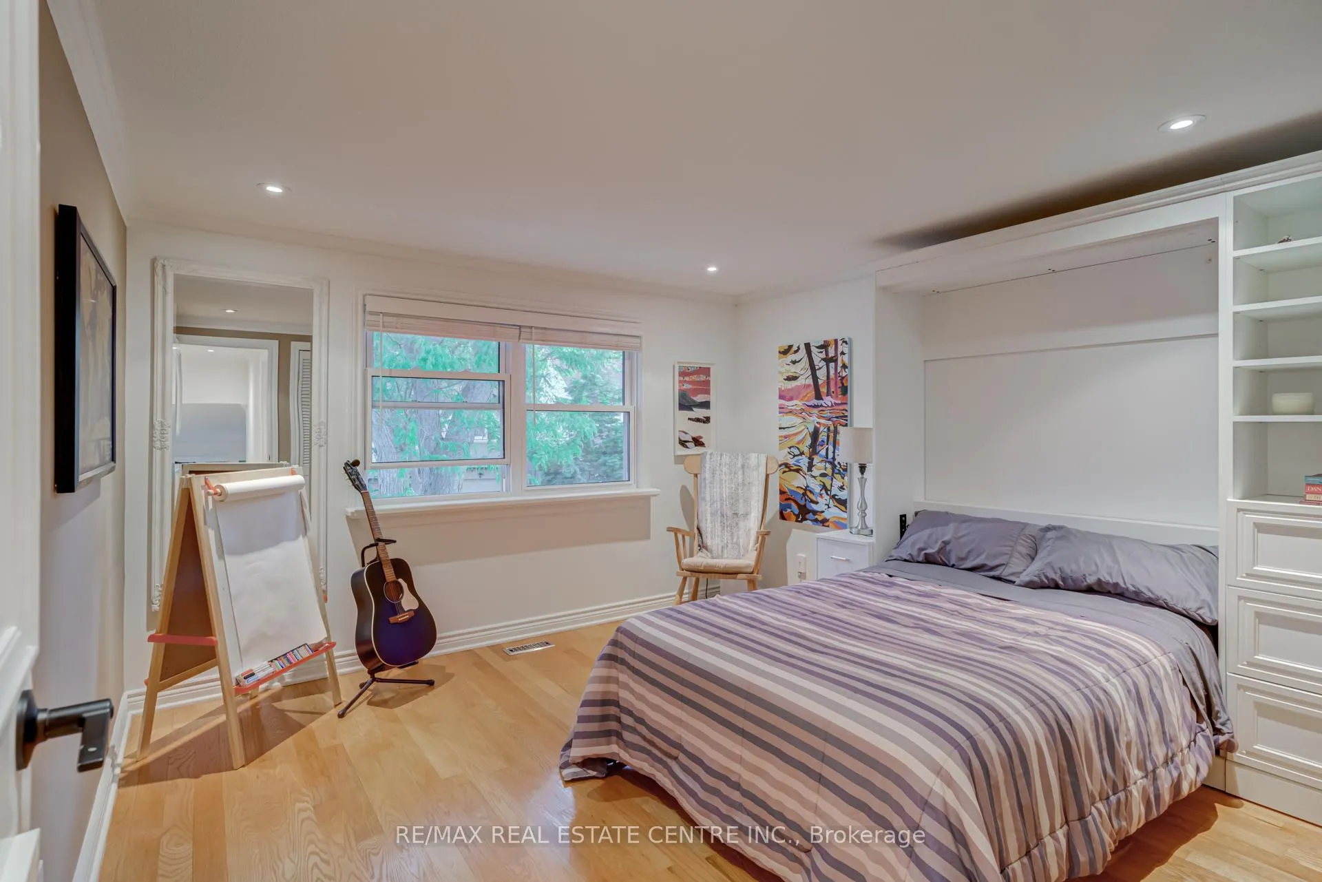 Photo 21 of 888 Sweetwater Crescent, Mississauga, Lorne Park — HOMEH