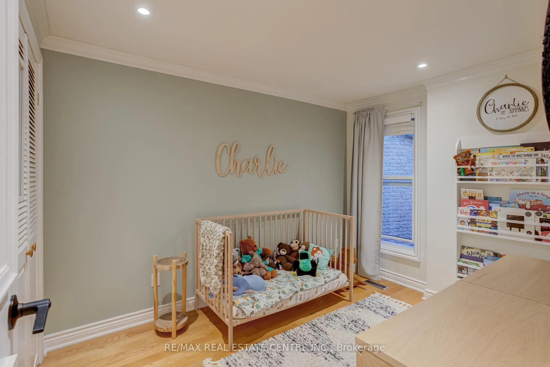 Photo 23 of 888 Sweetwater Crescent, Mississauga, Lorne Park — HOMEH