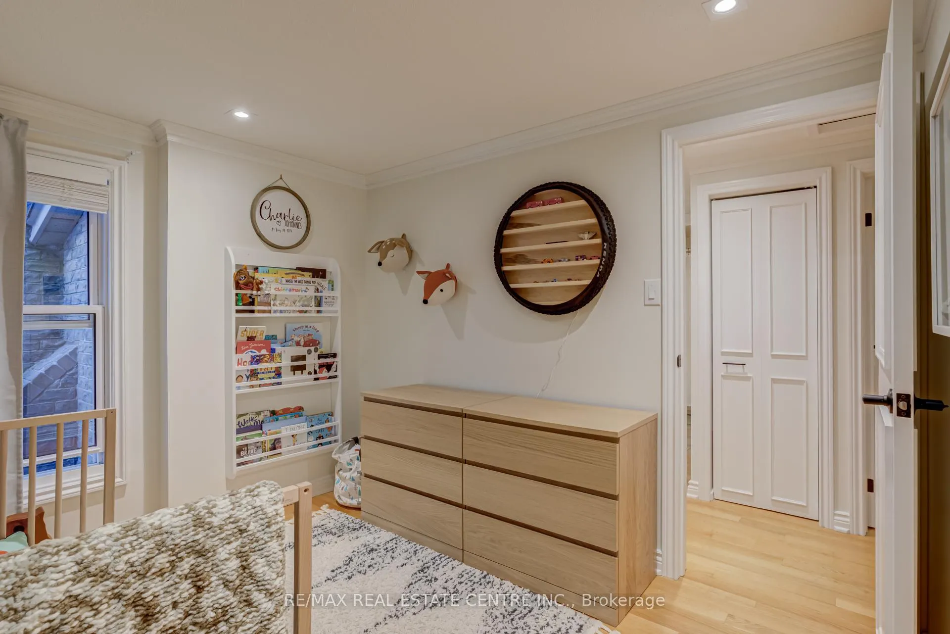 Photo 24 of 888 Sweetwater Crescent, Mississauga, Lorne Park — HOMEH
