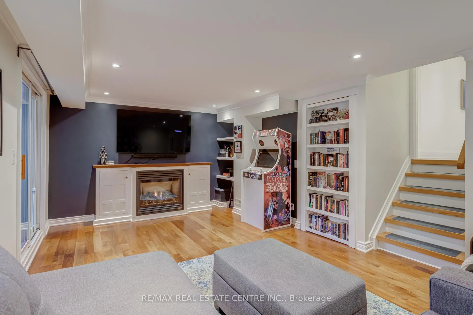 Photo 27 of 888 Sweetwater Crescent, Mississauga, Lorne Park — HOMEH