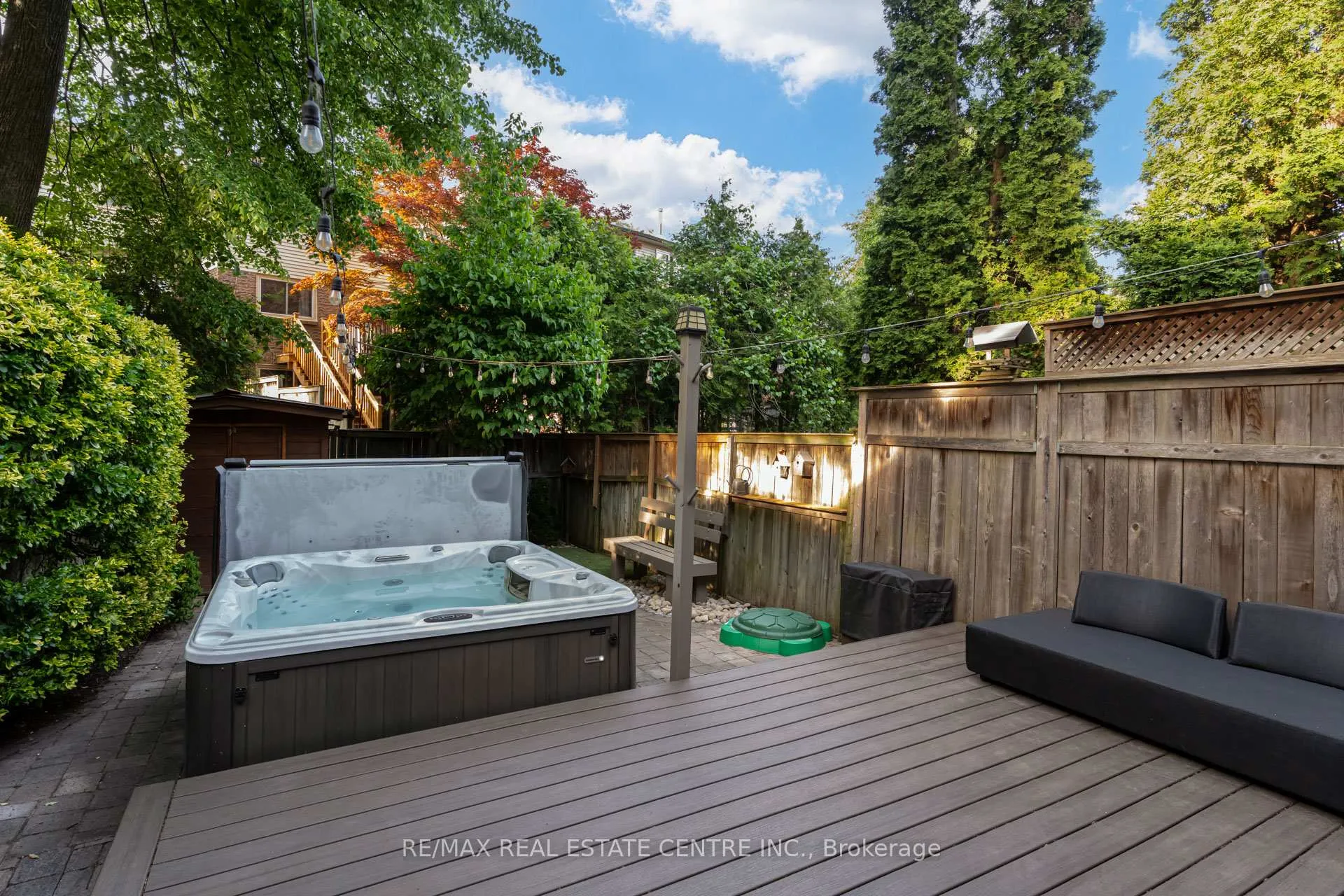 Photo 39 of 888 Sweetwater Crescent, Mississauga, Lorne Park — HOMEH
