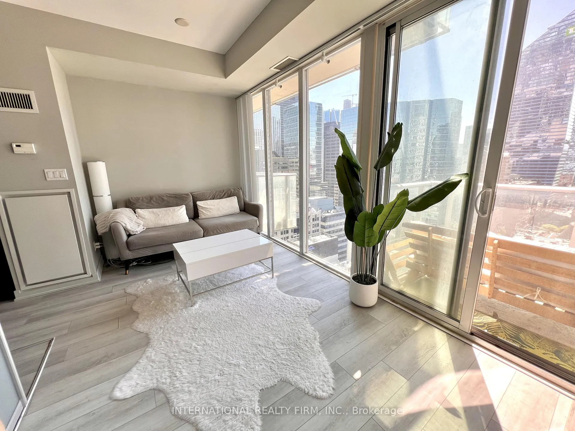 Photo 2 of Unit 2302, 126 Simcoe Street, Toronto, Waterfront Communities — HOMEH