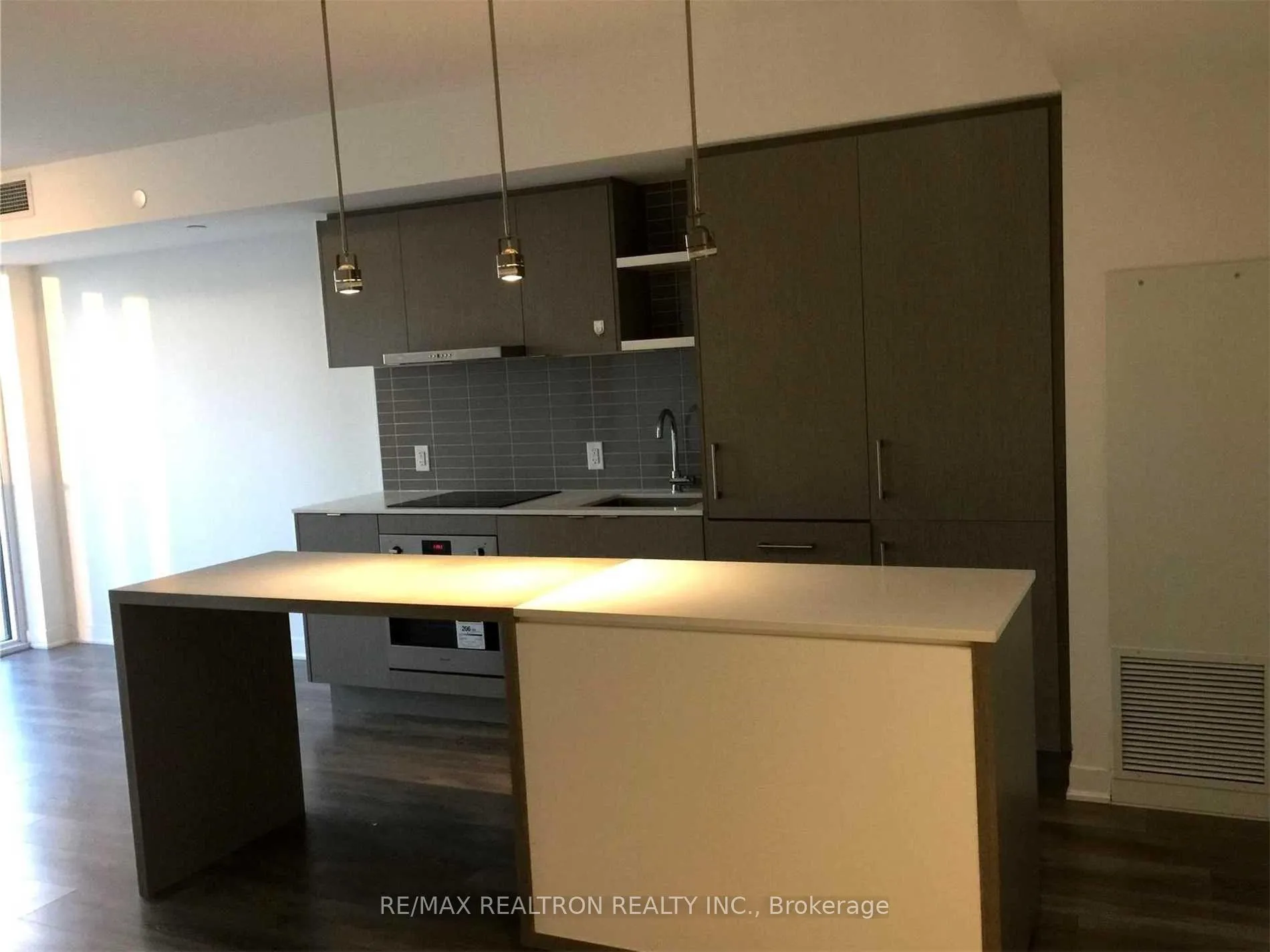 Photo 5 of Unit 3505, 88 Harbour Street, Toronto, Waterfront Communities — HOMEH