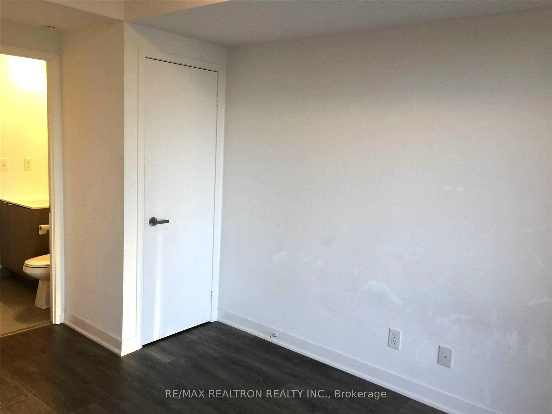 Photo 9 of Unit 3505, 88 Harbour Street, Toronto, Waterfront Communities — HOMEH