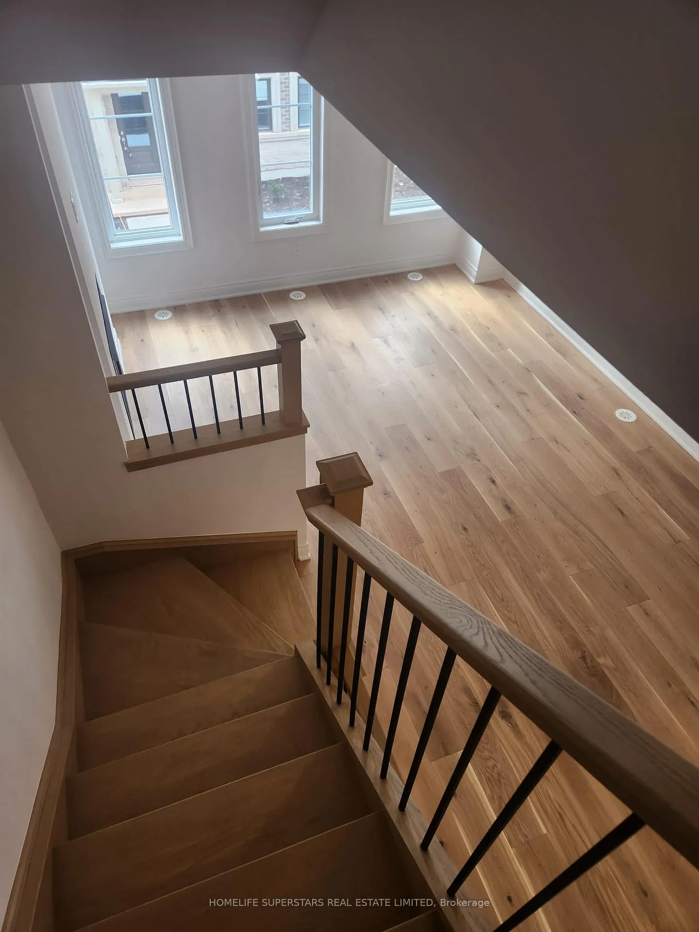 Photo 15 of Unit 31, 280 Melody Common E, Oakville, River Oaks — HOMEH