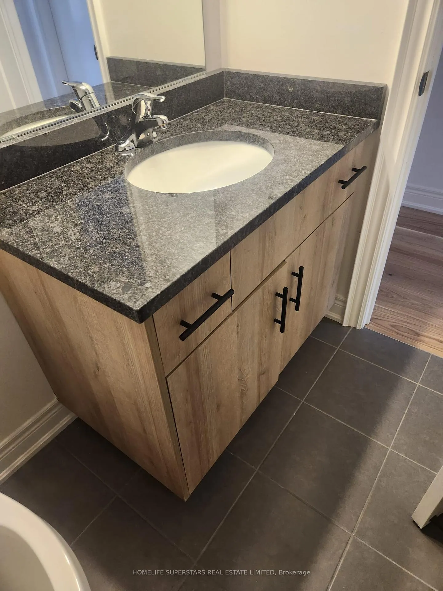 Photo 17 of Unit 31, 280 Melody Common E, Oakville, River Oaks — HOMEH