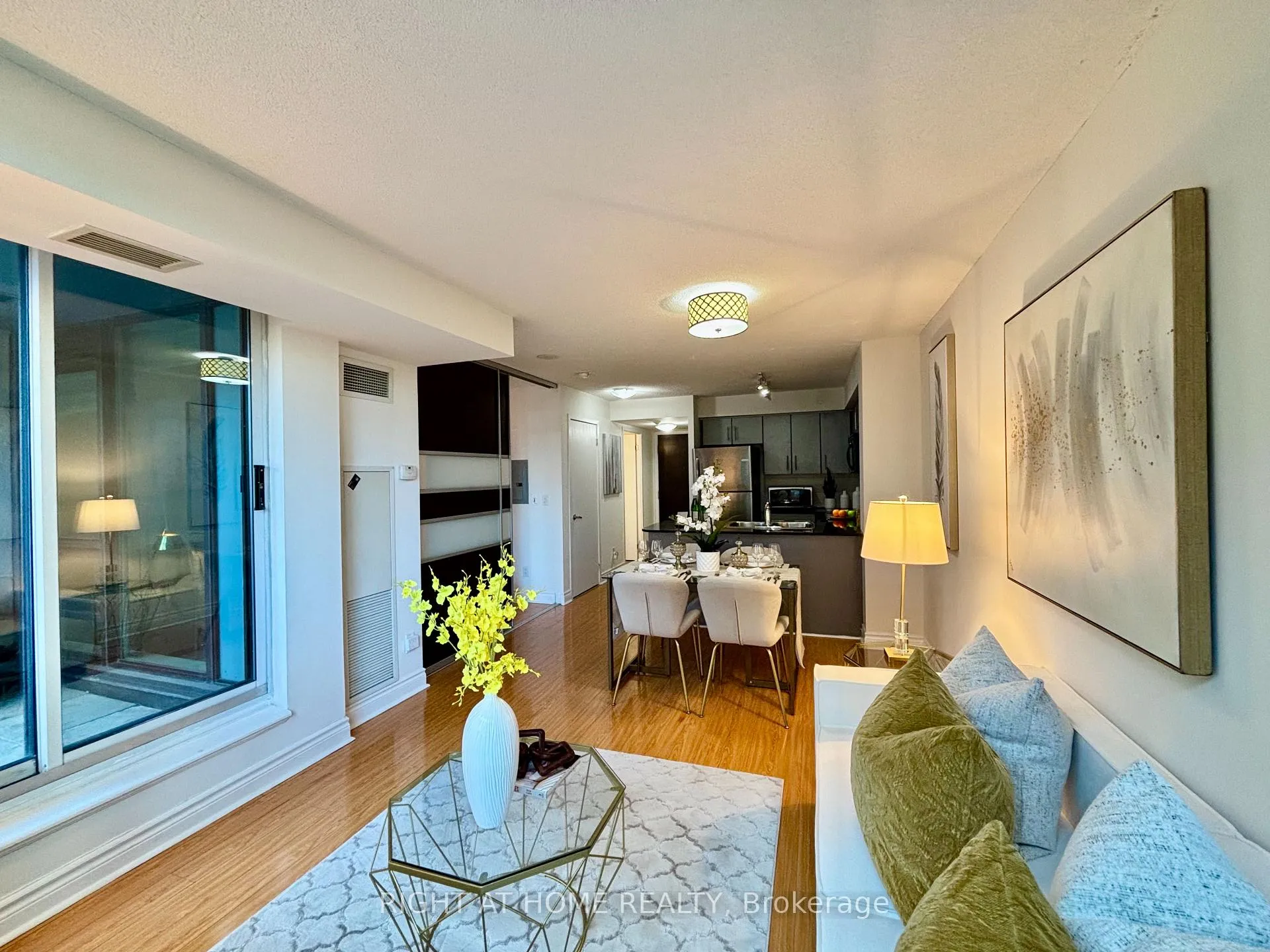 Photo 4 of Unit 503, 12 Yonge Street, Toronto, Waterfront Communities — HOMEH
