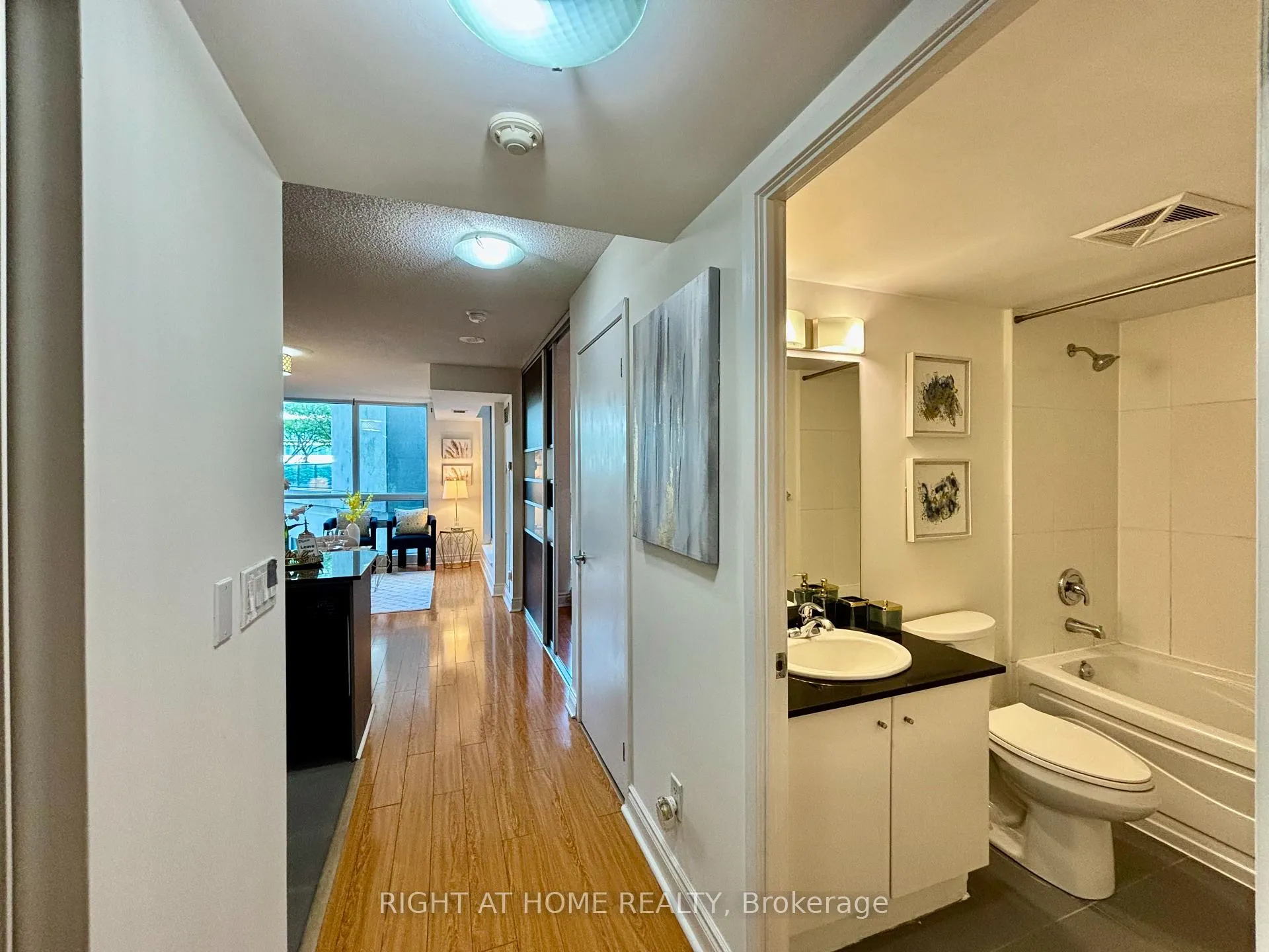 Photo 8 of Unit 503, 12 Yonge Street, Toronto, Waterfront Communities — HOMEH
