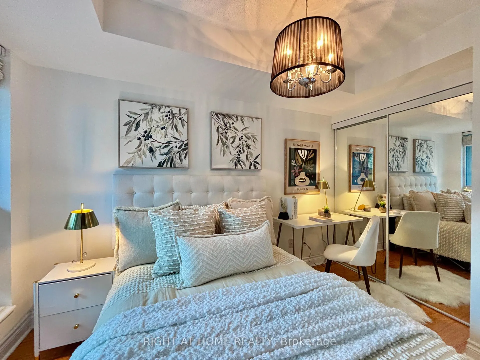 Photo 9 of Unit 503, 12 Yonge Street, Toronto, Waterfront Communities — HOMEH