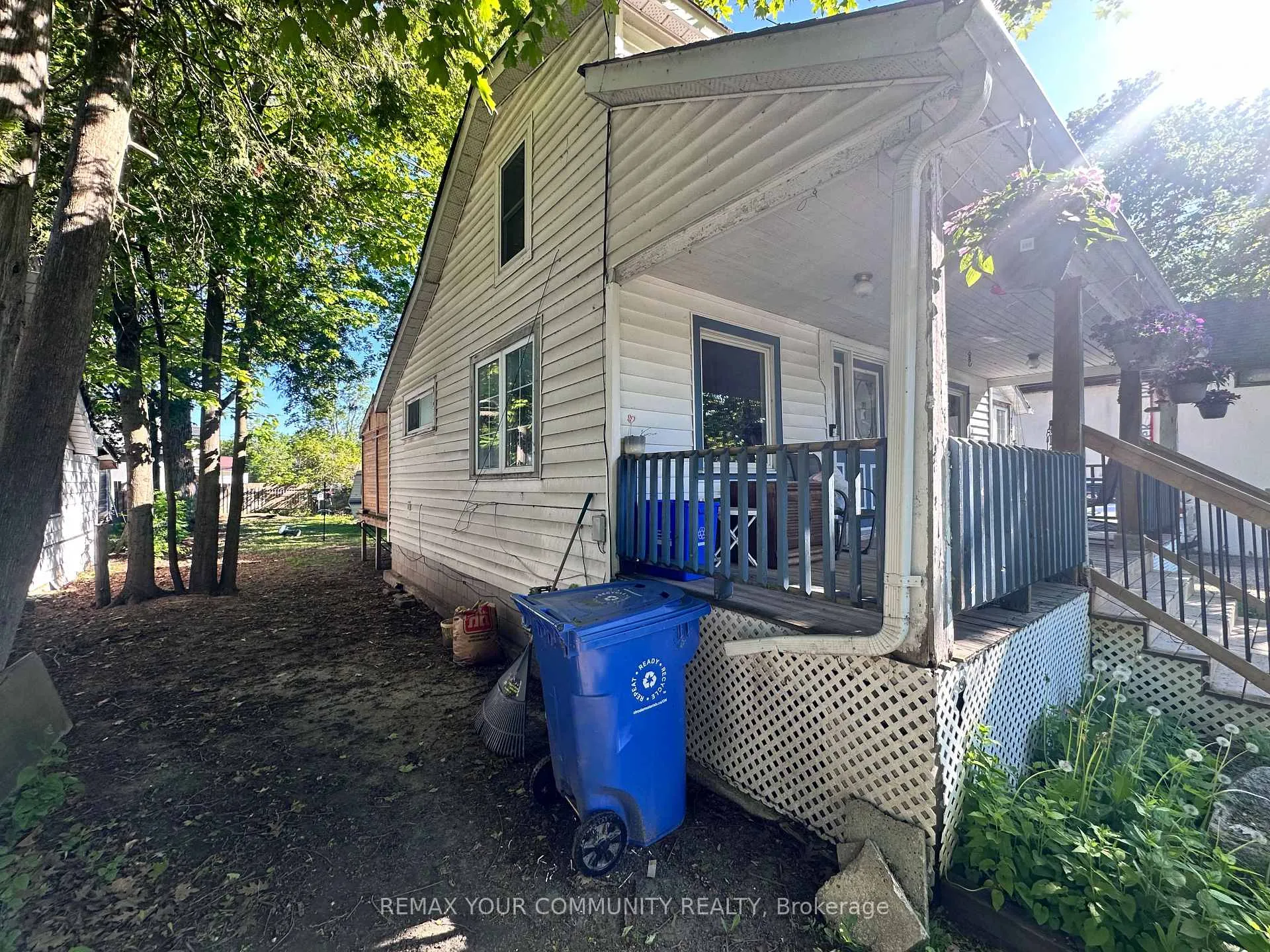 Photo 5 of 1002 Lake Drive E, Georgina, Sutton & Jackson's Point — HOMEH