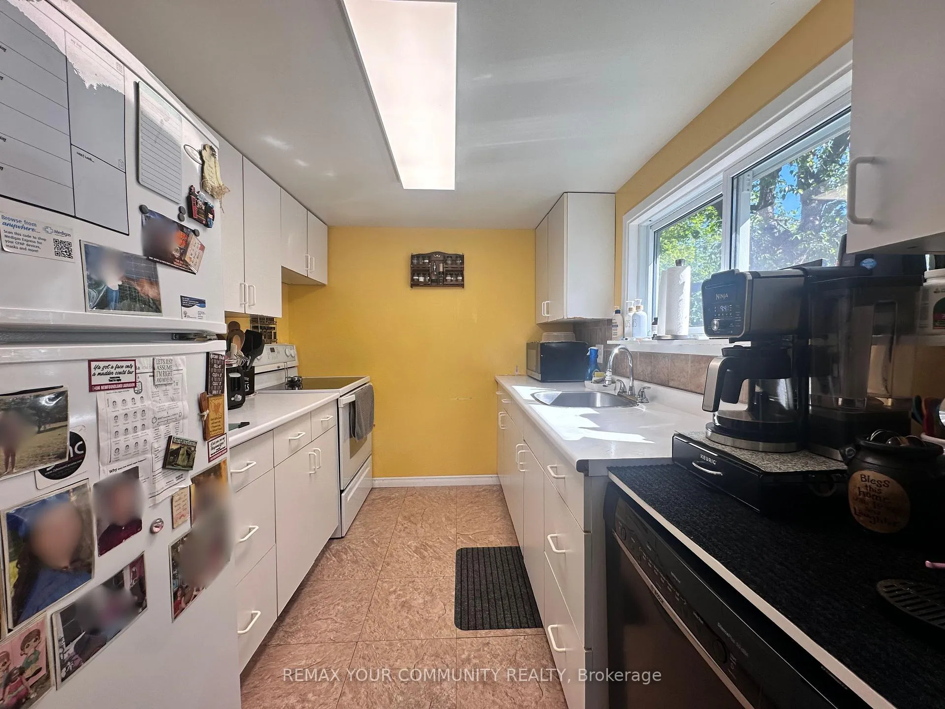 Photo 10 of 1002 Lake Drive E, Georgina, Sutton & Jackson's Point — HOMEH