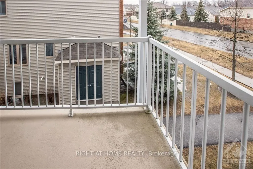 Photo 13 of 106 Windswept Private, Ottawa, Riverside South/Gloucester Glen — HOMEH