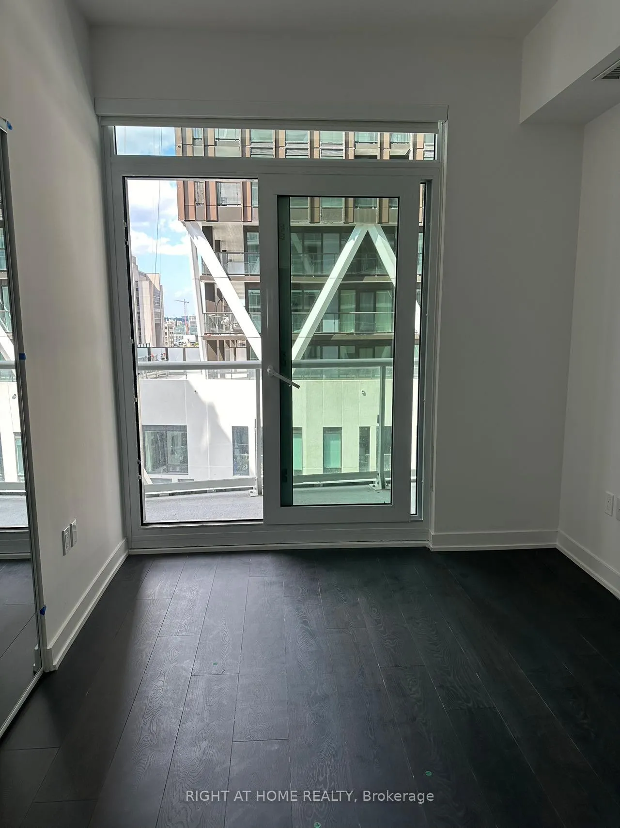 Photo 5 of Unit 1233, 230 Simcoe Street, Toronto, Kensington-Chinatown — HOMEH