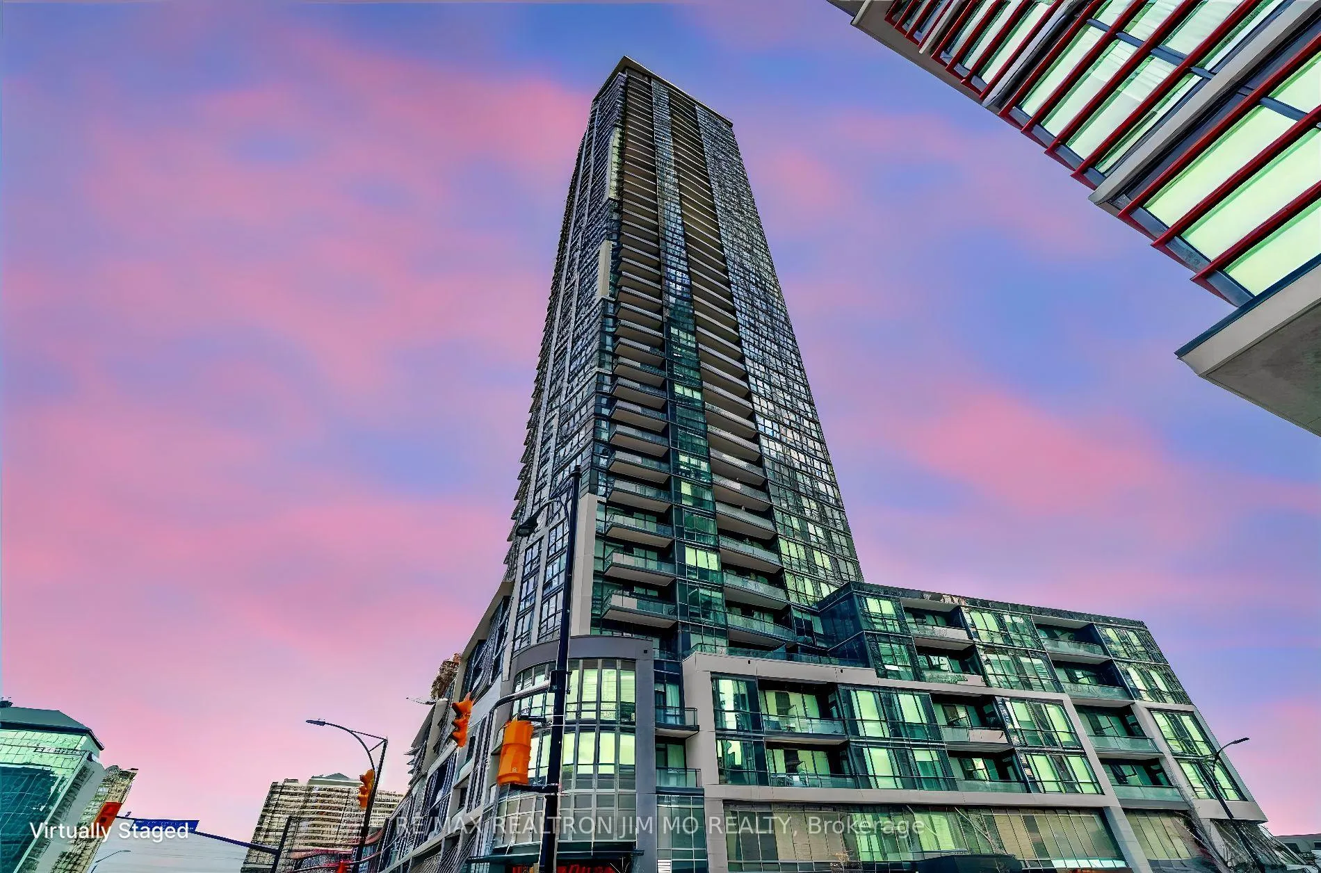 Front of Unit 1704, 510 Curran Place