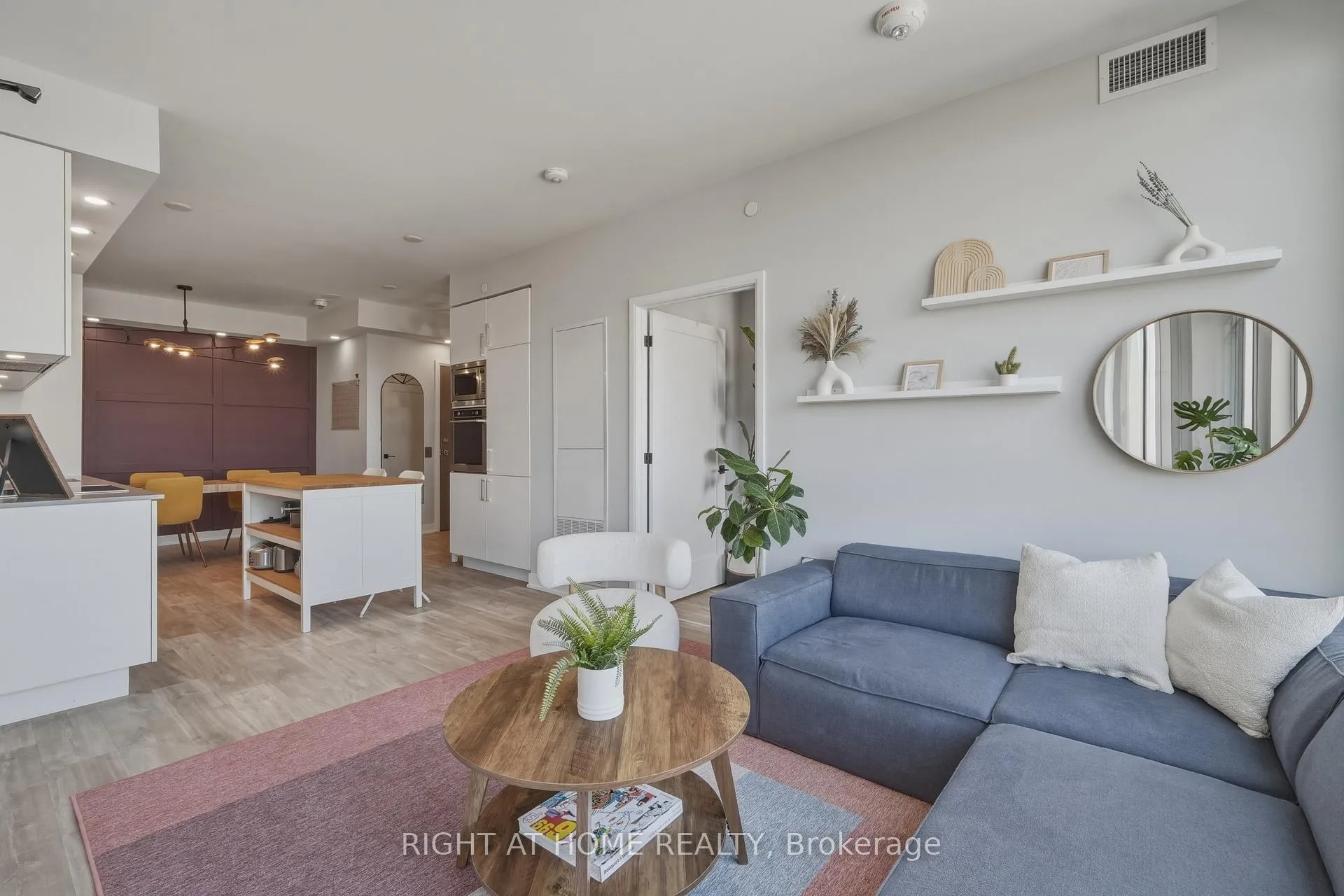 Photo 1 of Unit 1701, 576 Front Street W, Toronto, Waterfront Communities — HOMEH