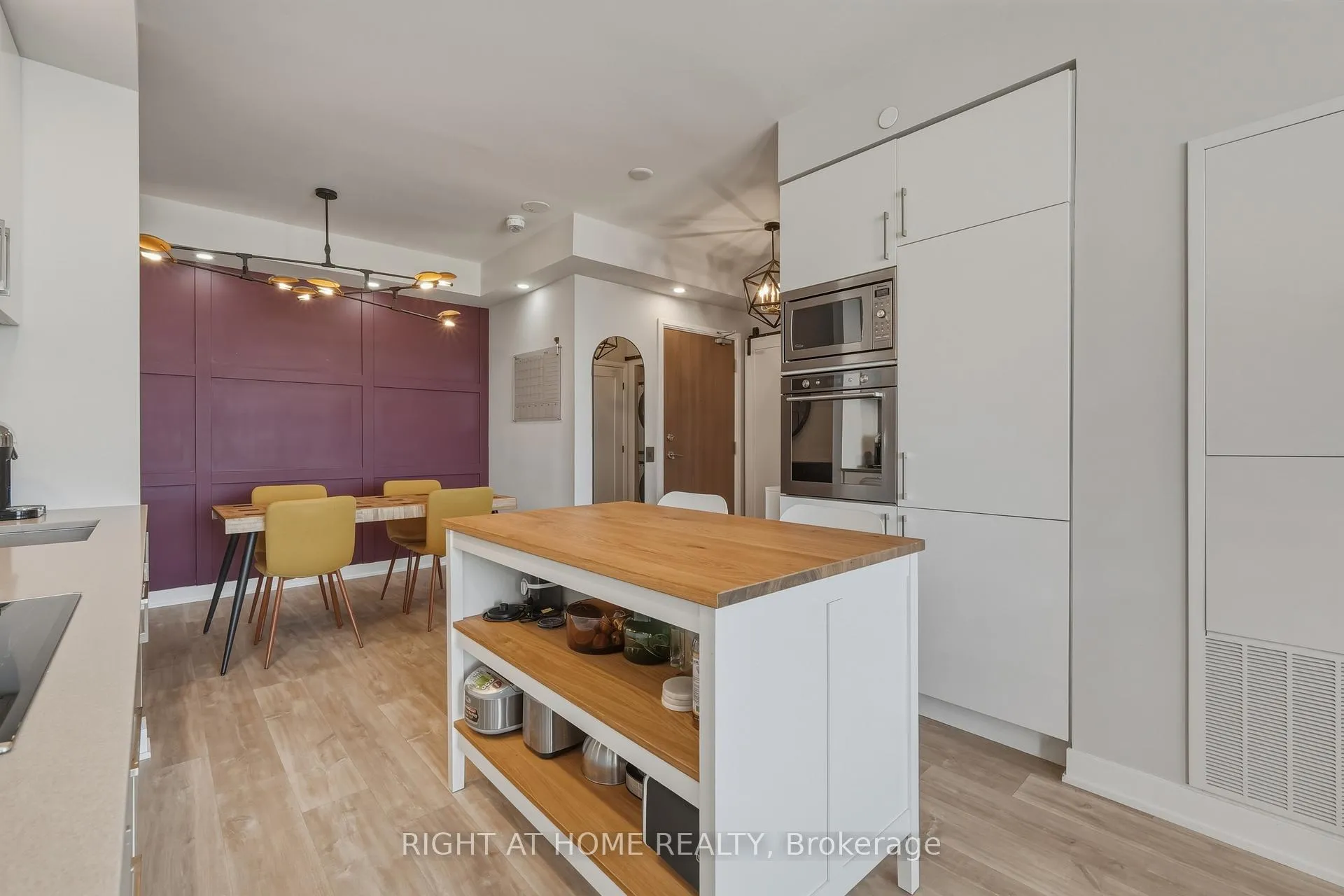 Photo 14 of Unit 1701, 576 Front Street W, Toronto, Waterfront Communities — HOMEH