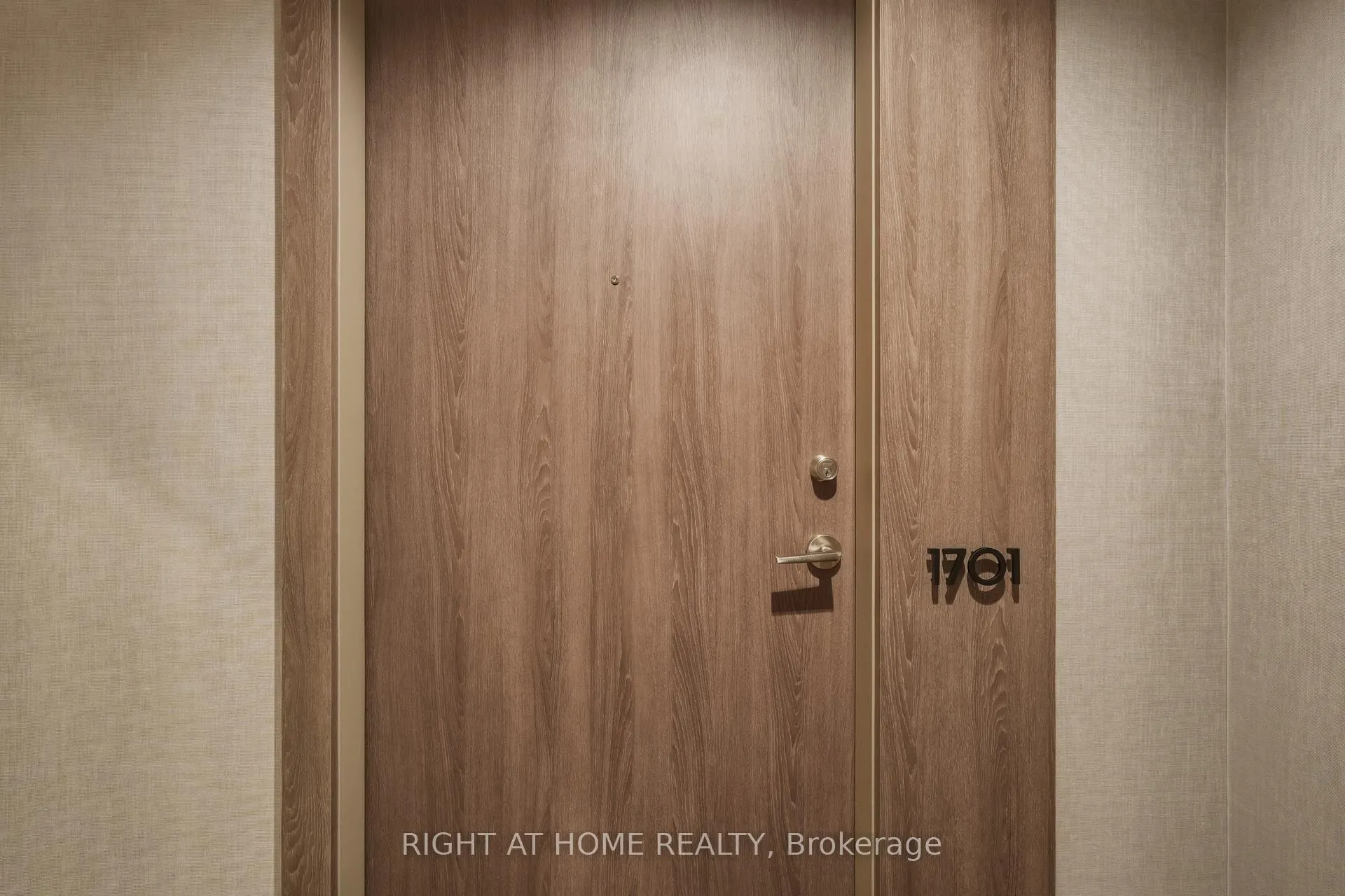 Photo 33 of Unit 1701, 576 Front Street W, Toronto, Waterfront Communities — HOMEH
