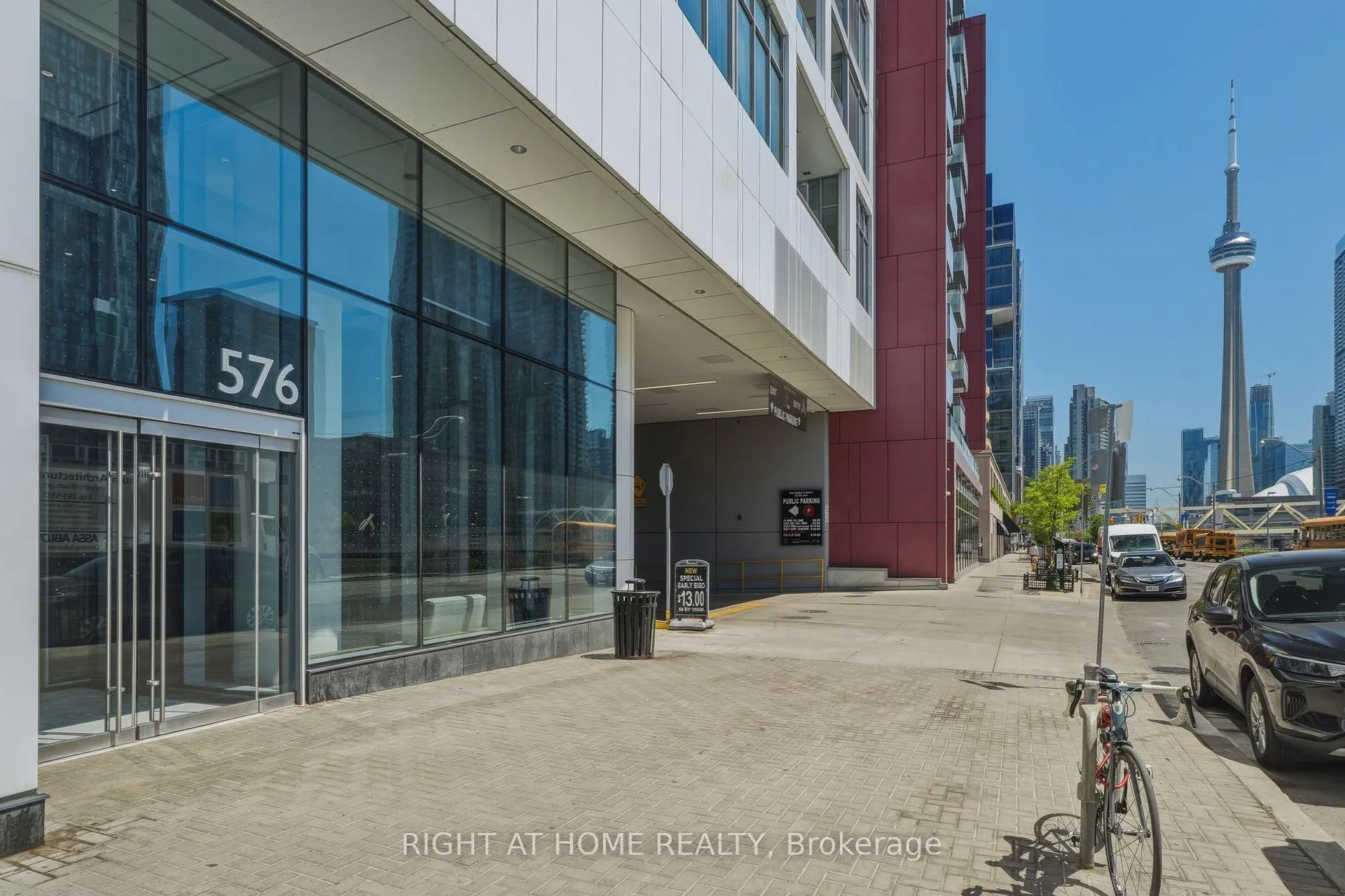 Photo 35 of Unit 1701, 576 Front Street W, Toronto, Waterfront Communities — HOMEH