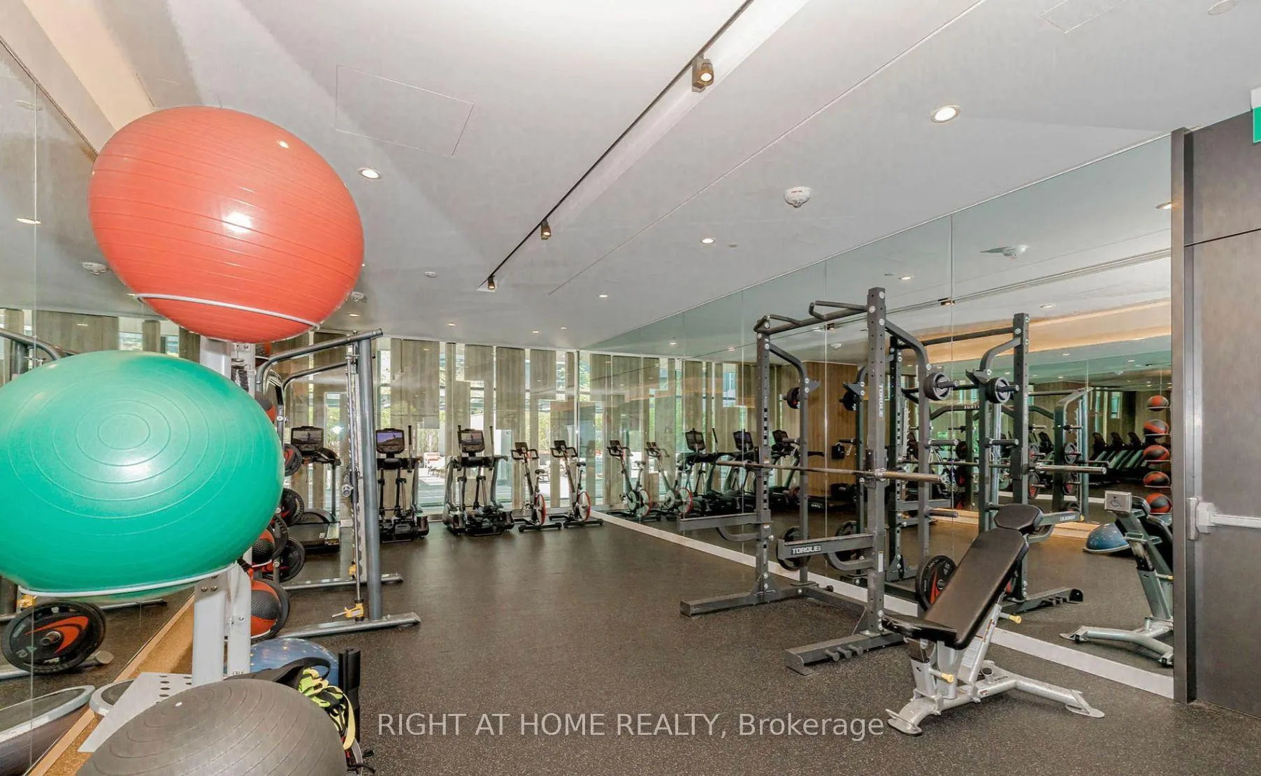 Photo 42 of Unit 1701, 576 Front Street W, Toronto, Waterfront Communities — HOMEH