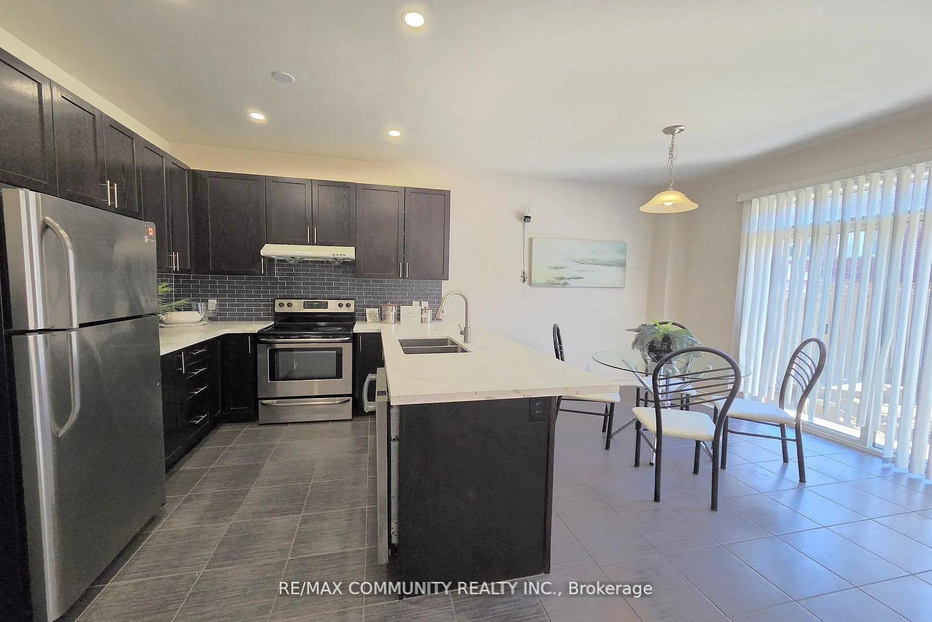 Photo 9 of 293 Pimlico Drive, Oshawa, Windfields — HOMEH