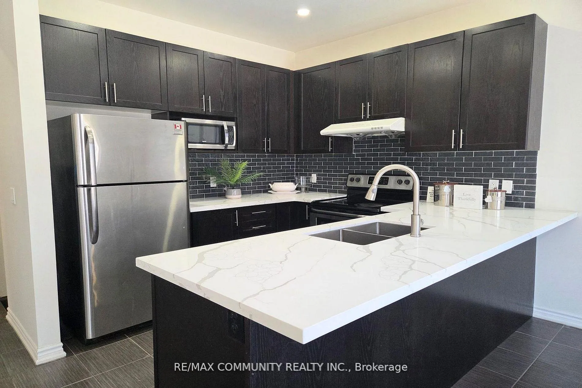 Photo 12 of 293 Pimlico Drive, Oshawa, Windfields — HOMEH