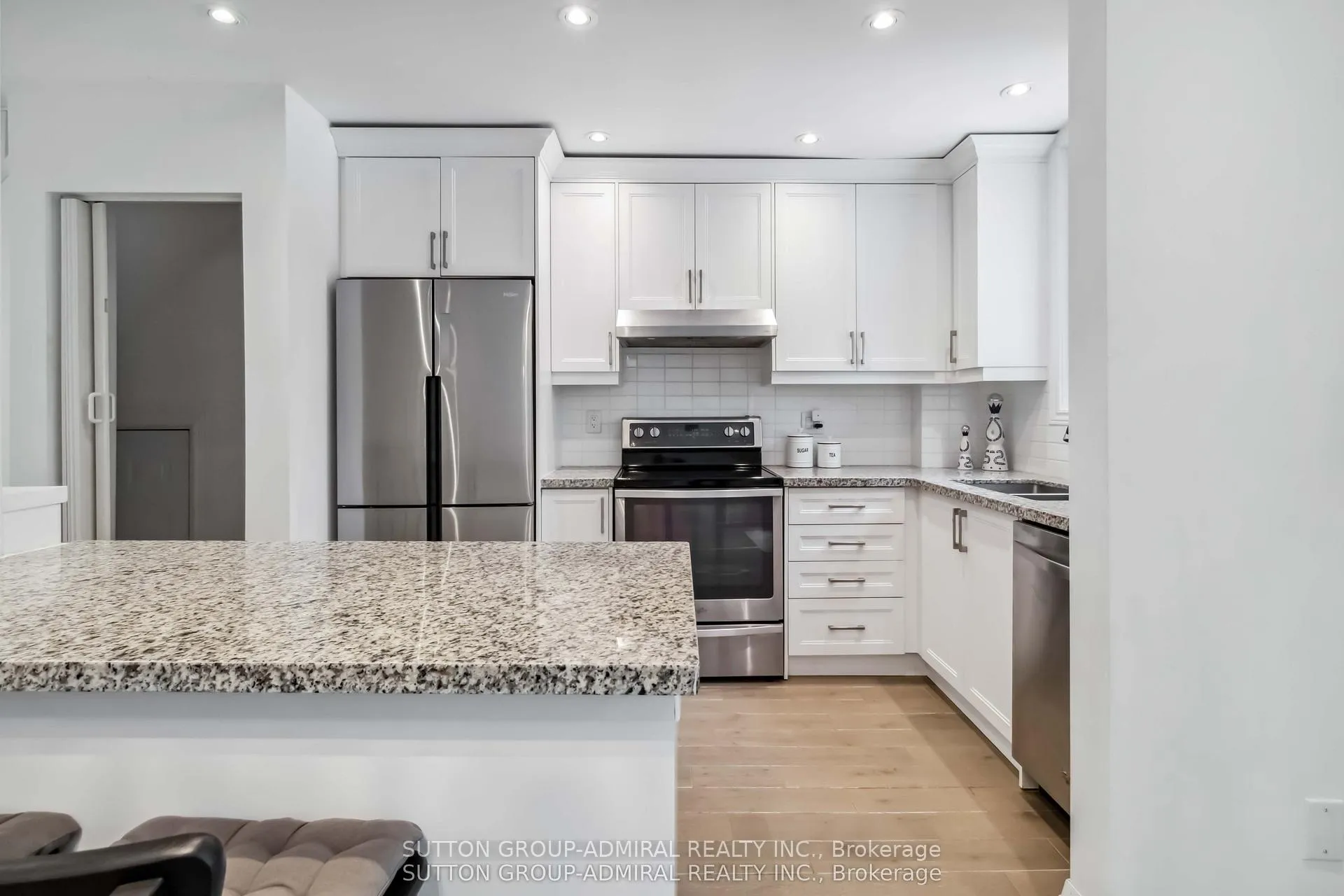 Photo 14 of 326 St Germain Avenue, Toronto, Lawrence Park North — HOMEH