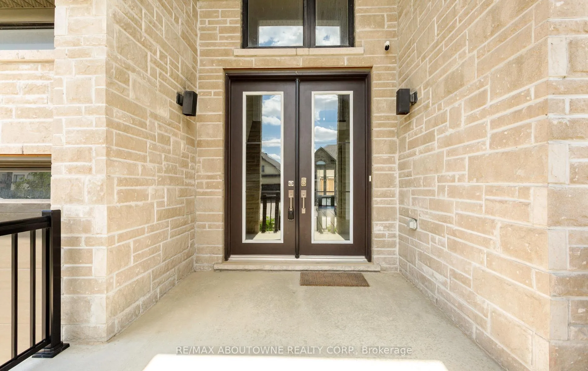 Photo 3 of 10 Mcgovern Lane, Brant, Paris — HOMEH