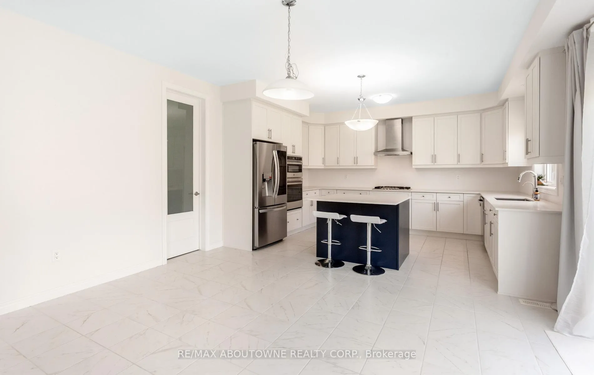 Photo 14 of 10 Mcgovern Lane, Brant, Paris — HOMEH