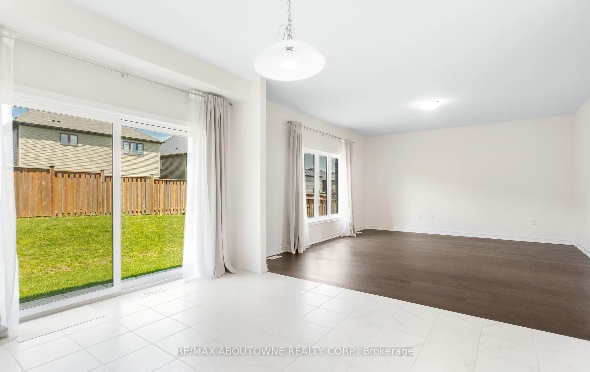 Photo 17 of 10 Mcgovern Lane, Brant, Paris — HOMEH
