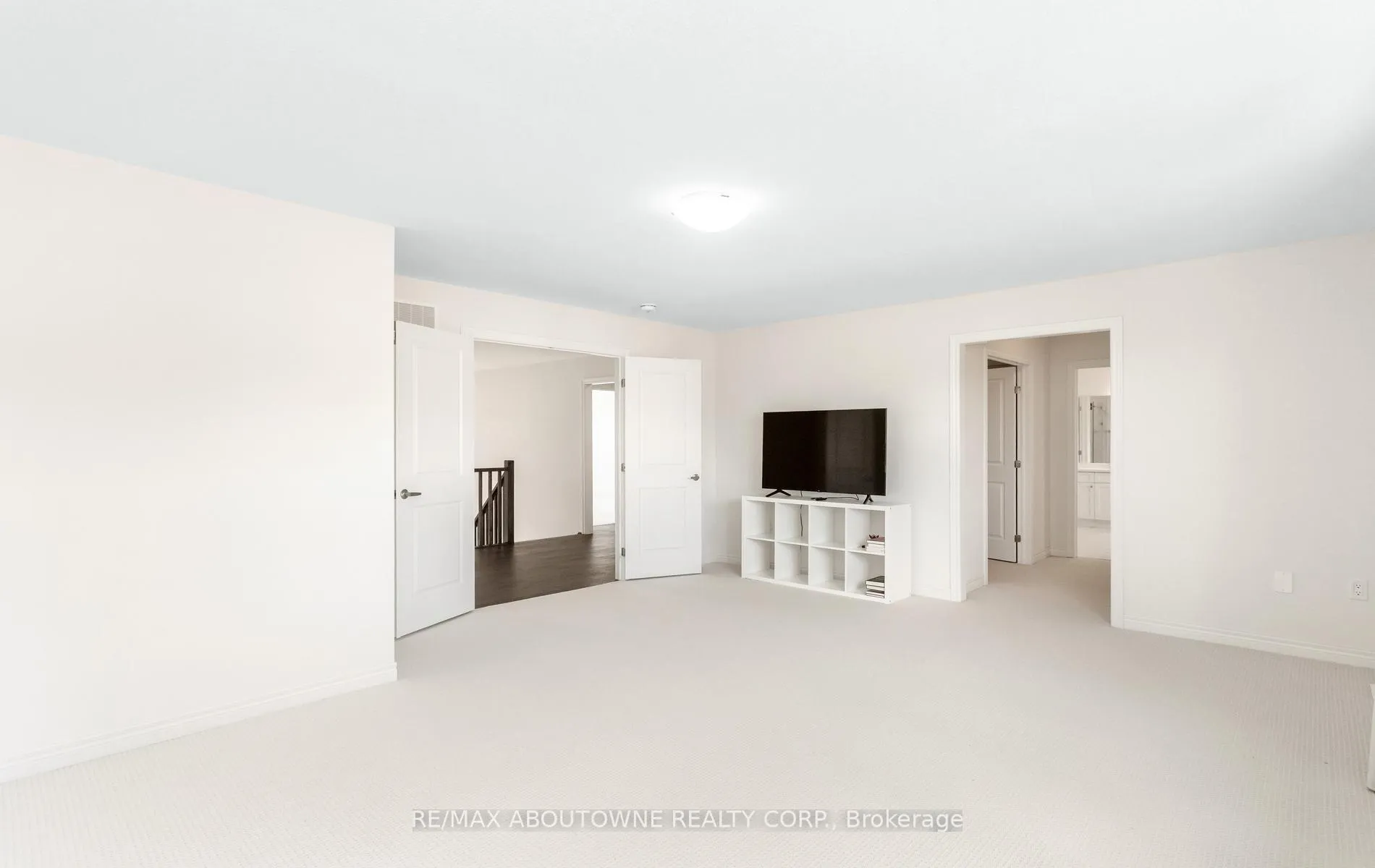 Photo 26 of 10 Mcgovern Lane, Brant, Paris — HOMEH