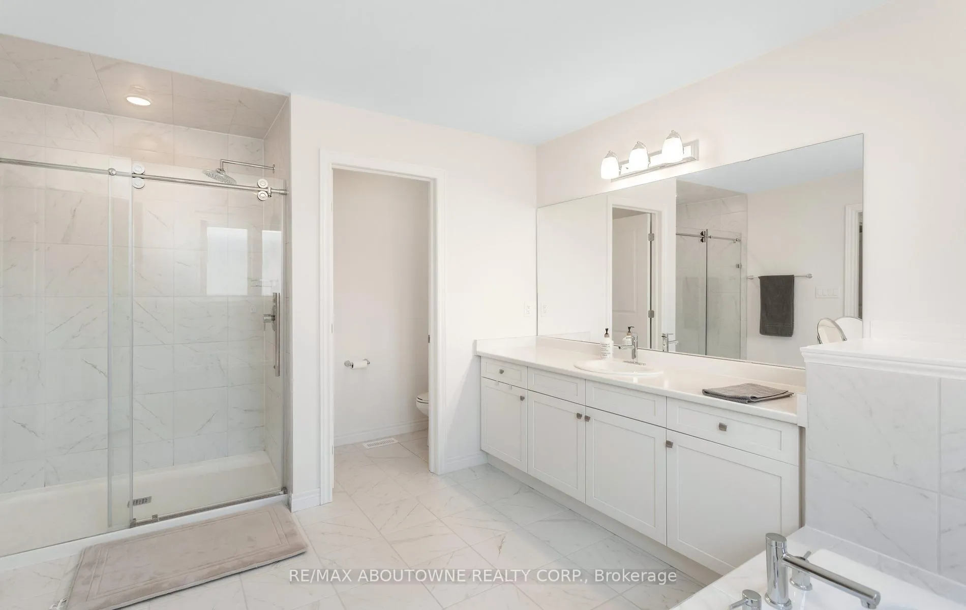 Photo 29 of 10 Mcgovern Lane, Brant, Paris — HOMEH