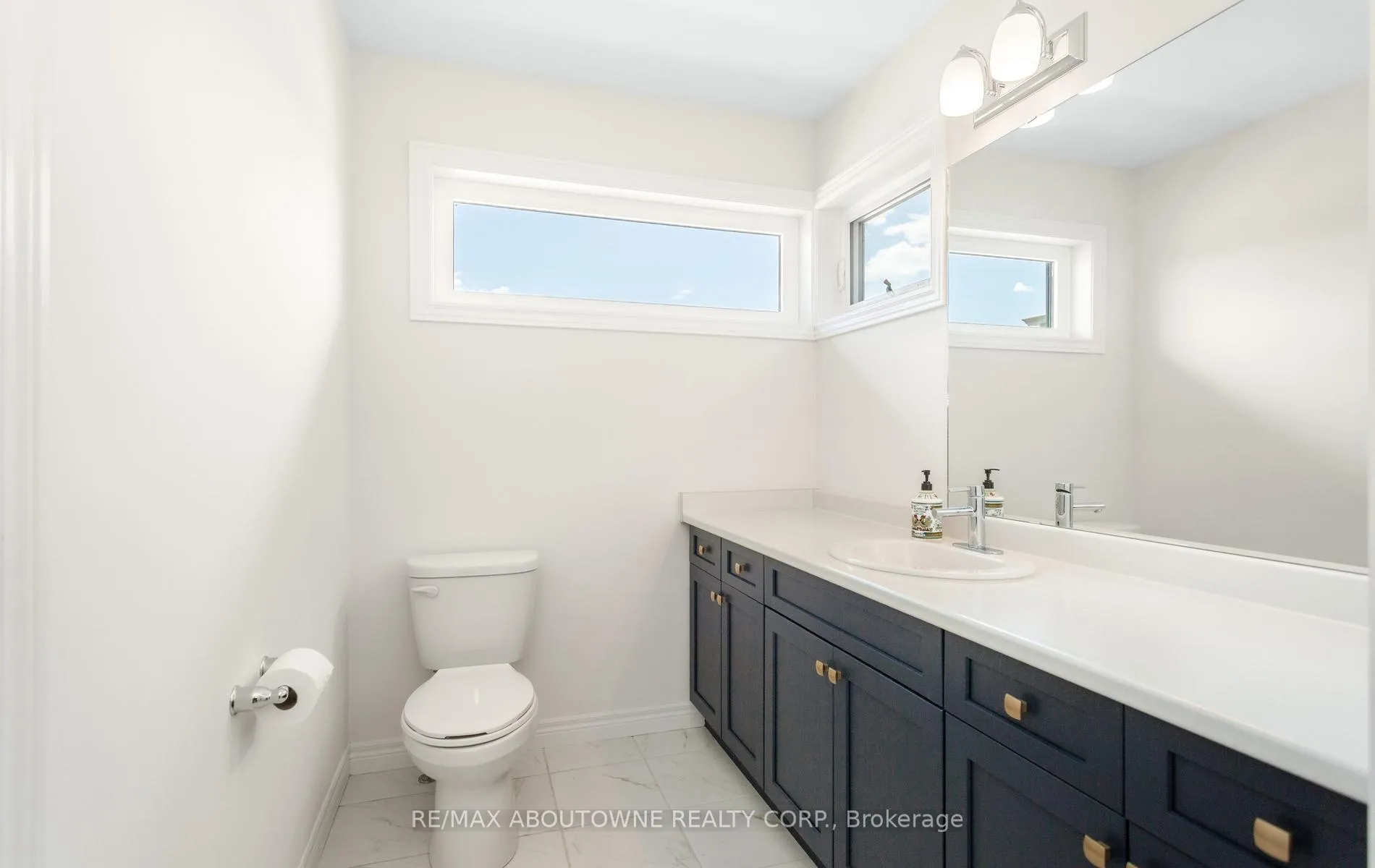 Photo 36 of 10 Mcgovern Lane, Brant, Paris — HOMEH