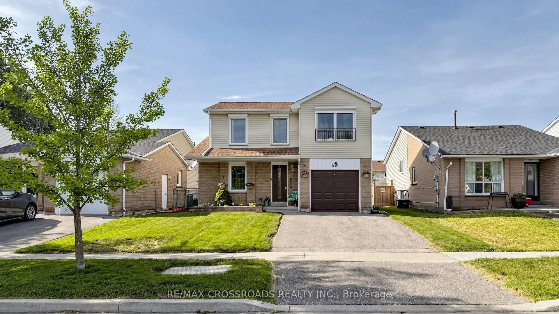 Photo 2 of 140 Goldhawk Trail, Scarborough, Milliken — HOMEH